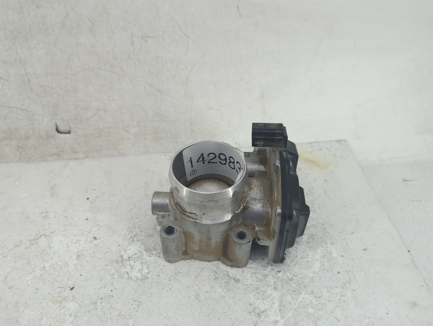 2014-2020 Ford Fusion Throttle Body P/N:DS7G-9F991-CA Fits Fits 2014 2015 2016 2017 2018 2019 2020 OEM Used Auto Parts - Oem