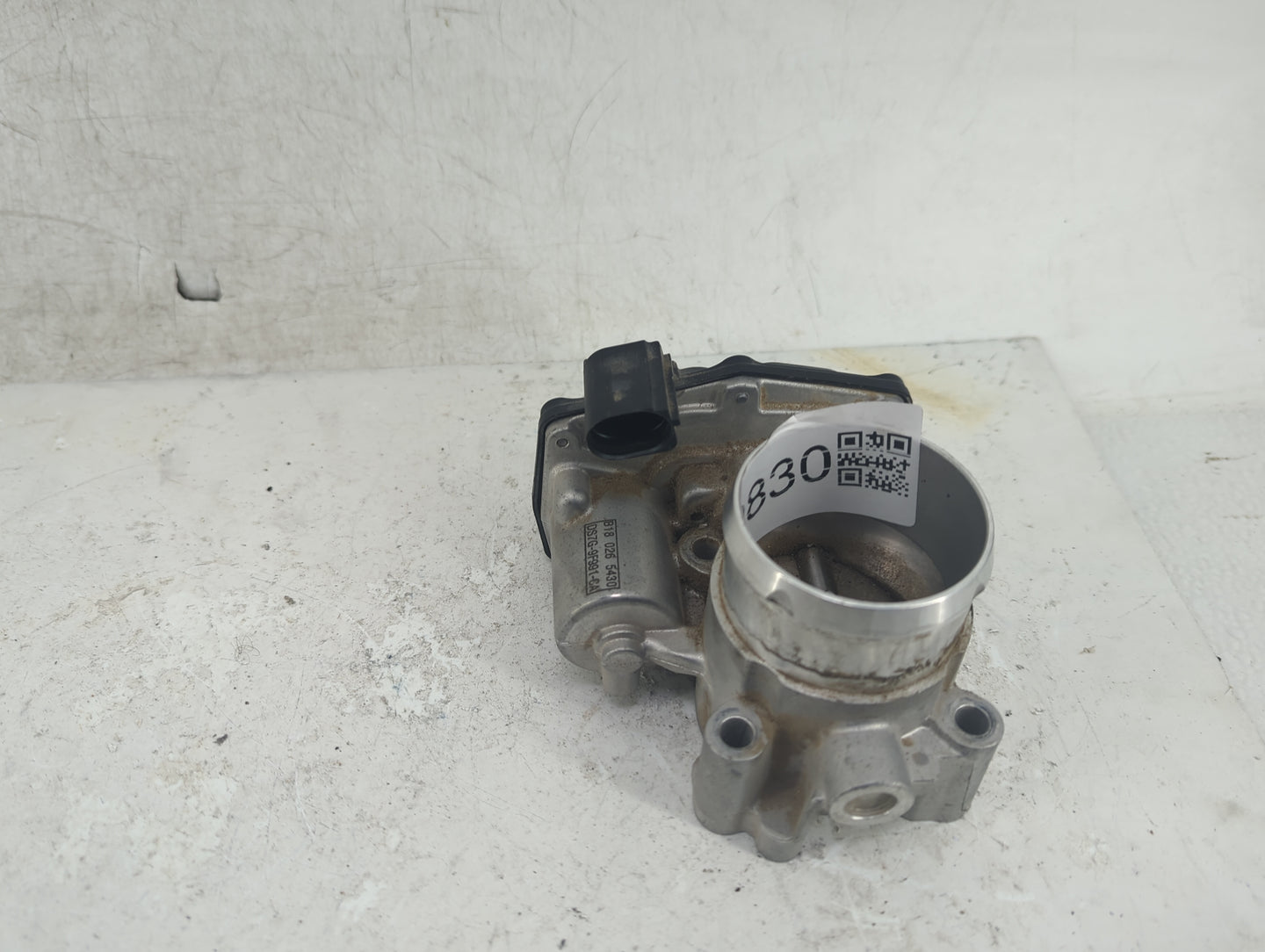 2014-2020 Ford Fusion Throttle Body P/N:DS7G-9F991-CA Fits Fits 2014 2015 2016 2017 2018 2019 2020 OEM Used Auto Parts - Oem