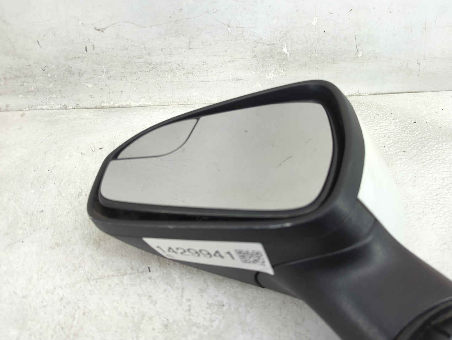 2016-2020 Ford Fusion Driver Left Side View Manual Door Mirror White - Oemusedautoparts1.com