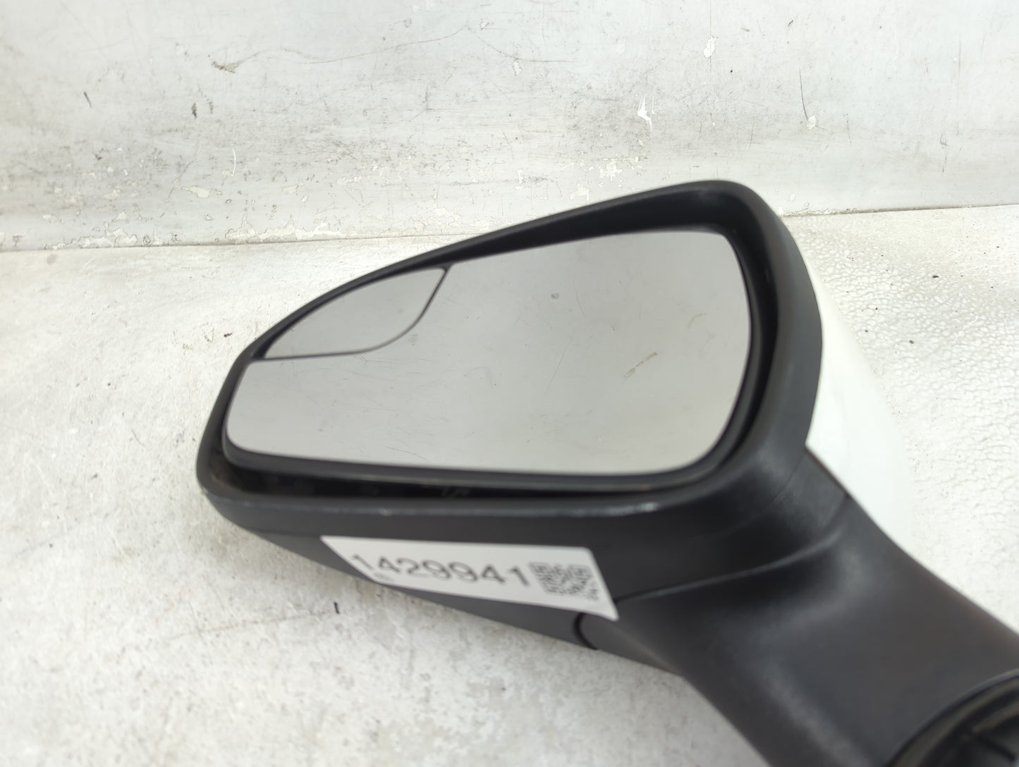 2016-2020 Ford Fusion Driver Left Side View Manual Door Mirror White - Oemusedautoparts1.com