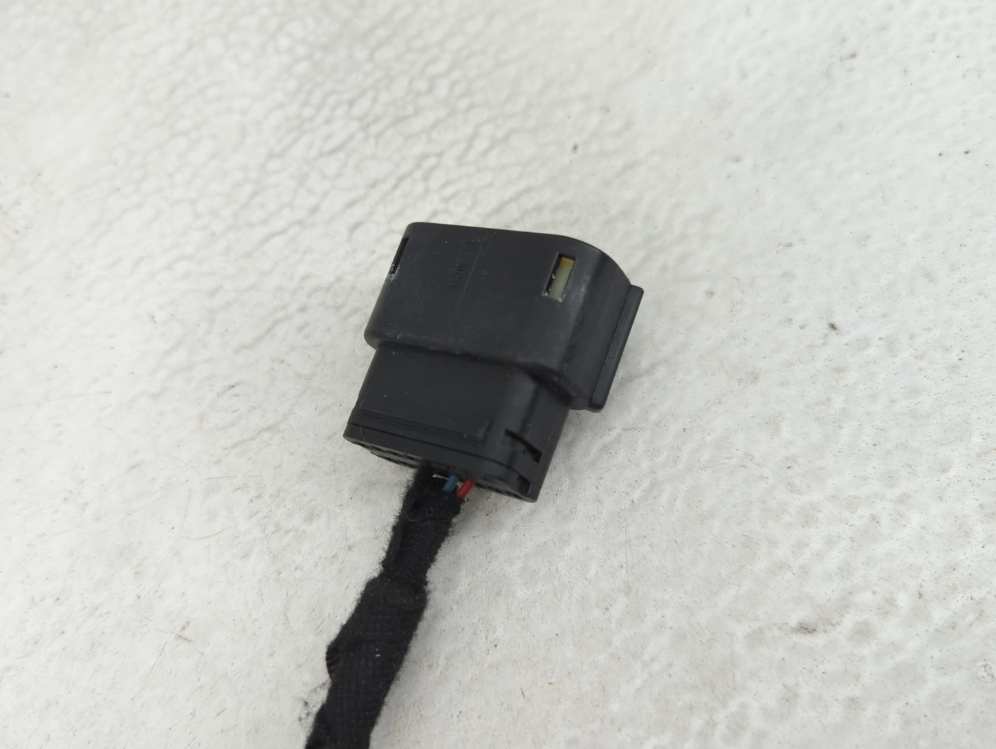 2016-2020 Ford Fusion Passenger Side View Mirror - Right Door Mirror OEM Used - Oemusedautoparts1.com