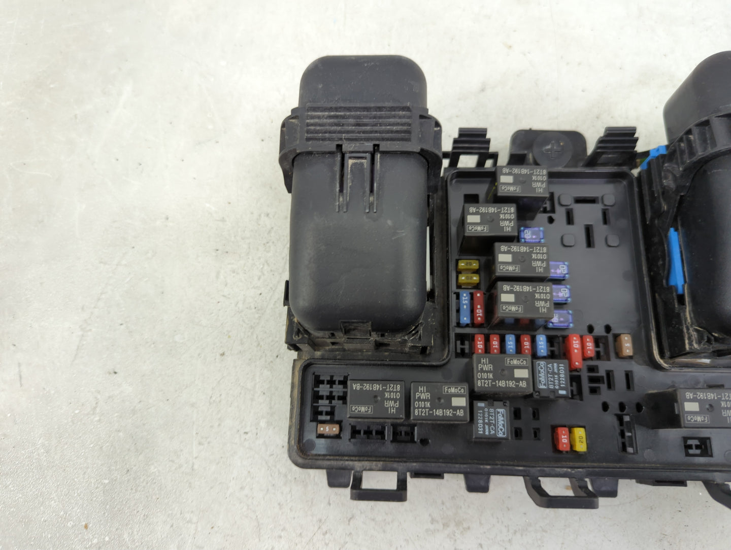2017-2020 Ford Fusion Fusebox Fuse Box Panel Relay Module P/N:G2GT14A075AA Fits Fits 2017 2018 2019 2020 OEM Used Auto Parts