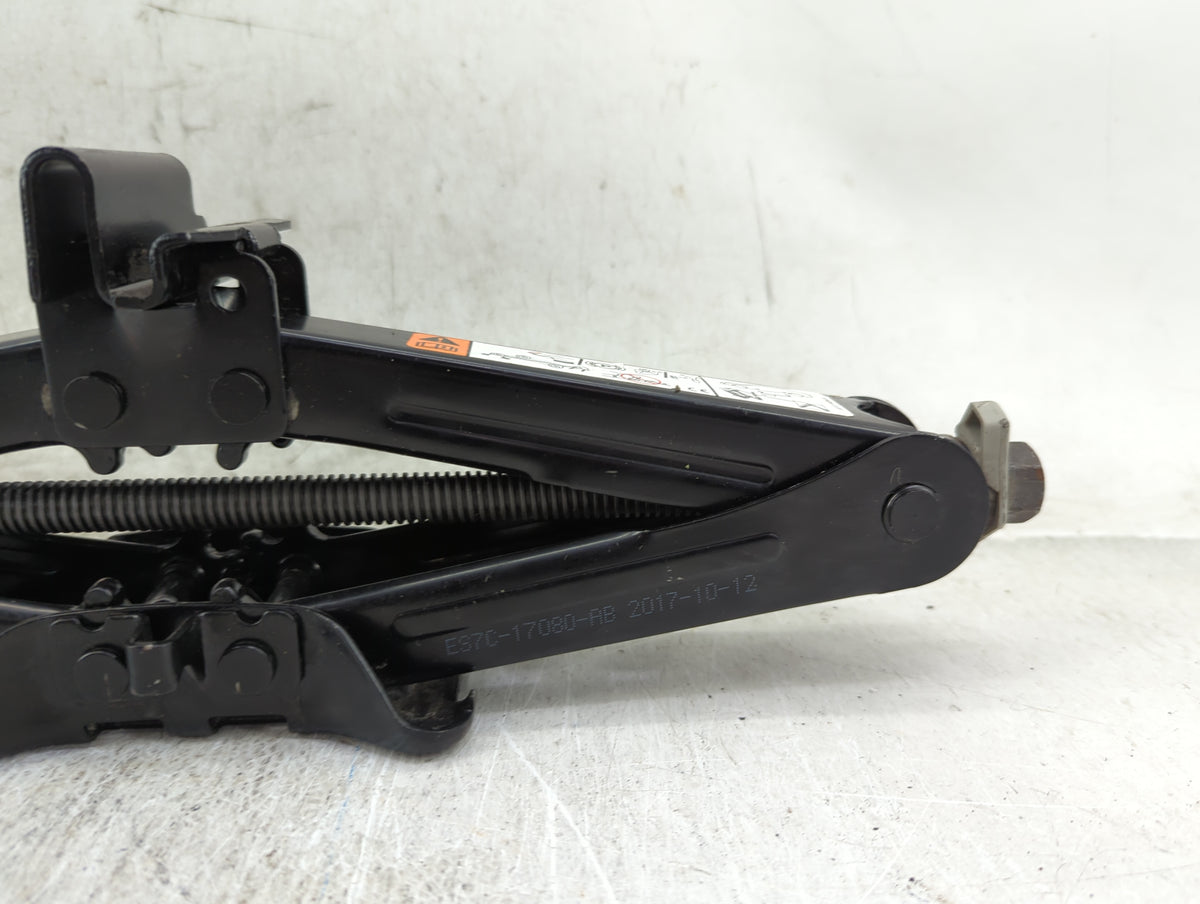 2018 Ford Fusion Spare Scissor Car Jack 1431842 - Oemusedautoparts1.com