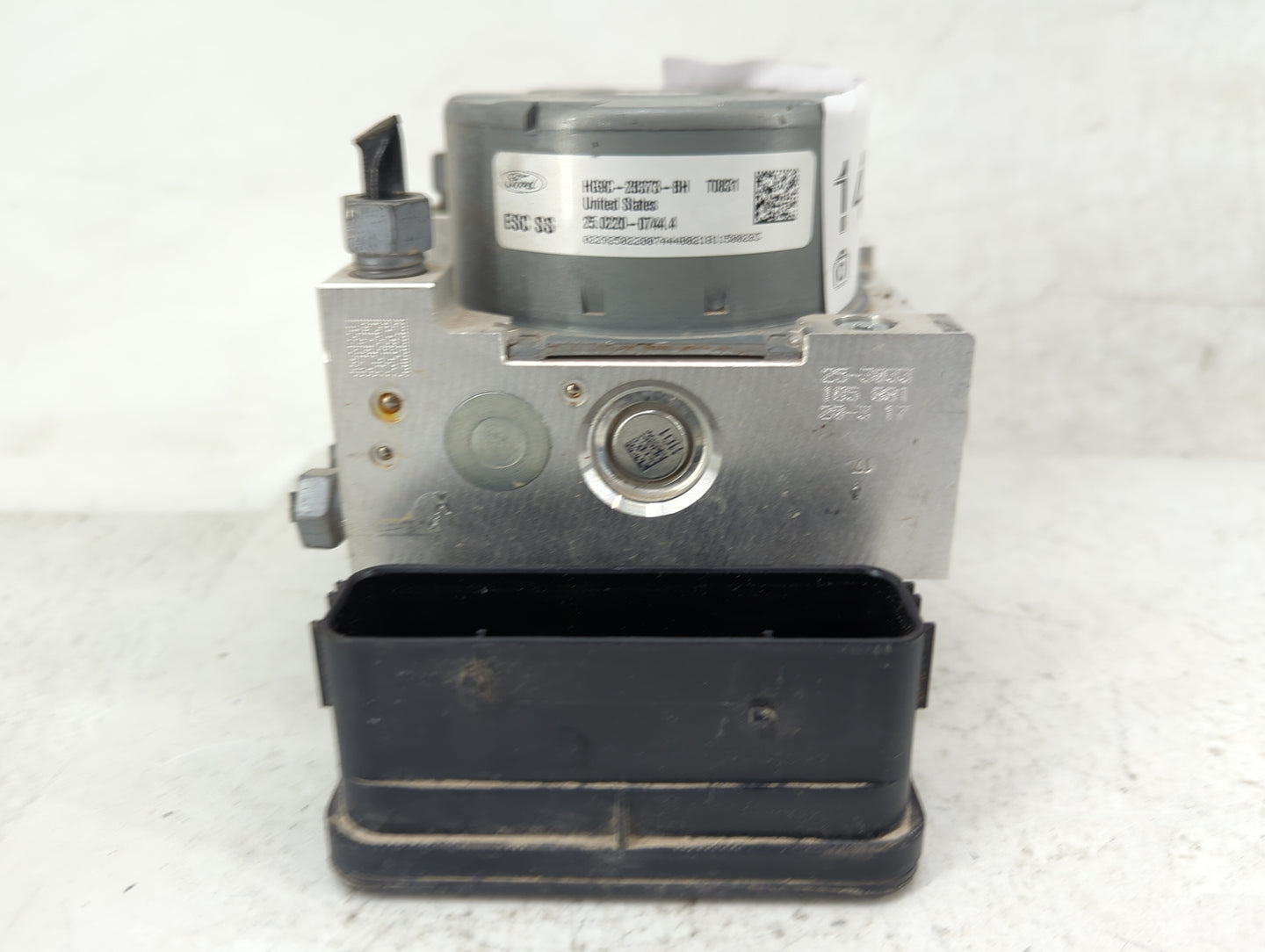 2017-2018 Ford Fusion ABS Pump Control Module Replacement P/N:HG9C-2B373-BH Fits Fits 2017 2018 OEM Used Auto Parts - Oemuse