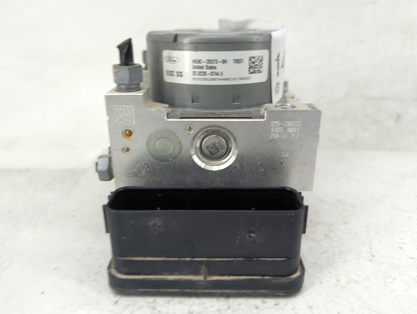 2017-2018 Ford Fusion ABS Pump Control Module Replacement P/N:HG9C-2B373-BH Fits Fits 2017 2018 OEM Used Auto Parts - Oemuse