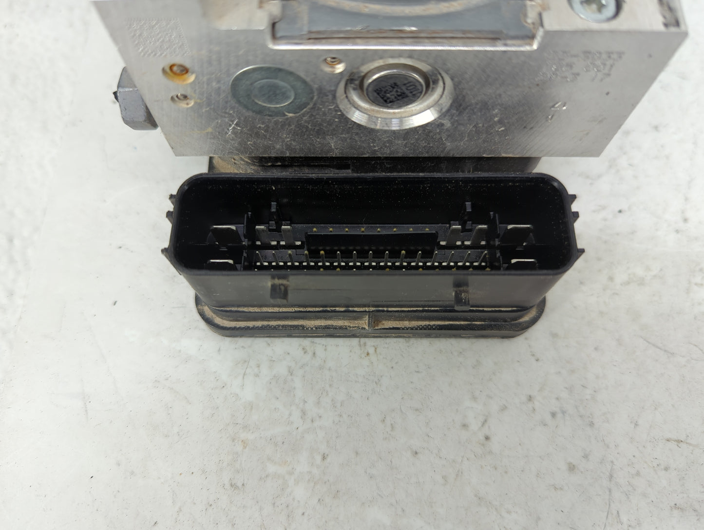 2017-2018 Ford Fusion ABS Pump Control Module Replacement P/N:HG9C-2B373-BH Fits Fits 2017 2018 OEM Used Auto Parts - Oemuse