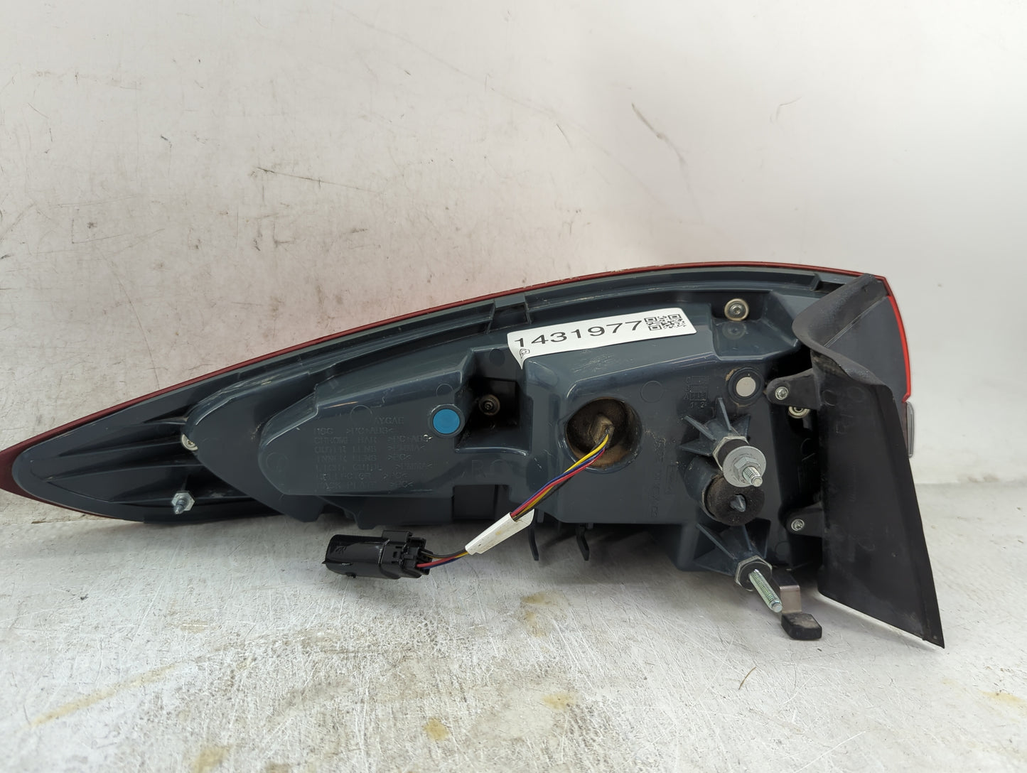 2017-2018 Ford Fusion Tail Light Assembly Passenger Right OEM Fits Fits 2017 2018 OEM Used Auto Parts - Oemusedautoparts1.co