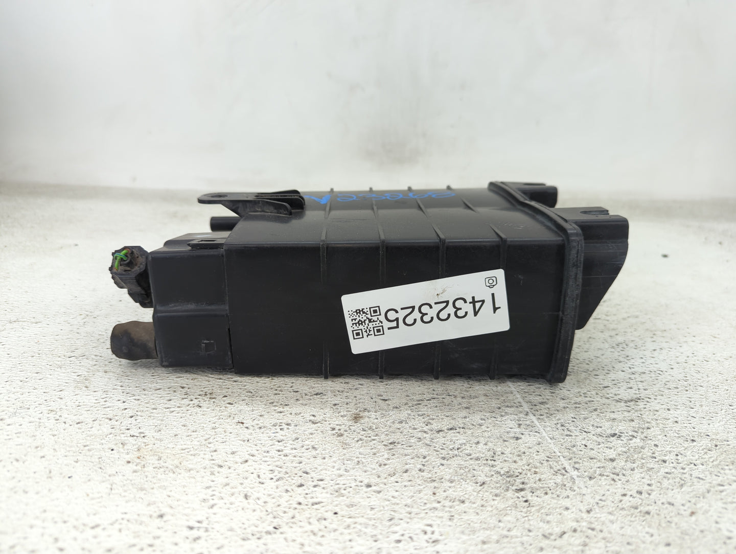2018 Ford Fusion Fuel Vapor Charcoal Canister 1432325 - Oemusedautoparts1.com