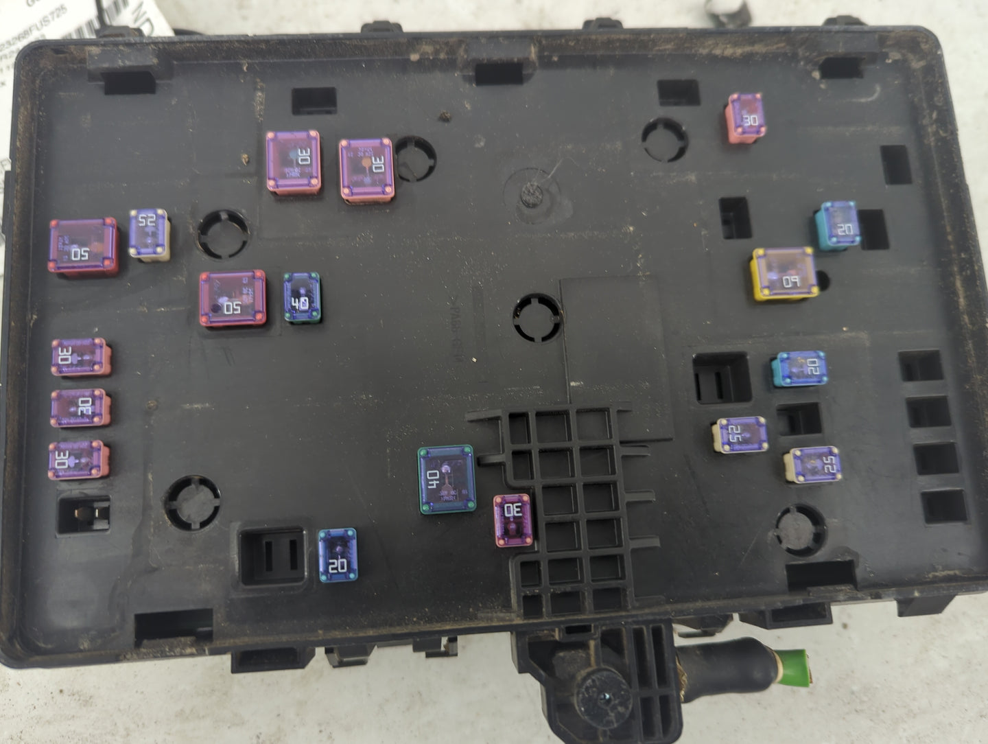 2017-2020 Ford Fusion Fusebox Fuse Box Panel Relay Module P/N:PA66-GF14 Fits Fits 2017 2018 2019 2020 OEM Used Auto Parts - 