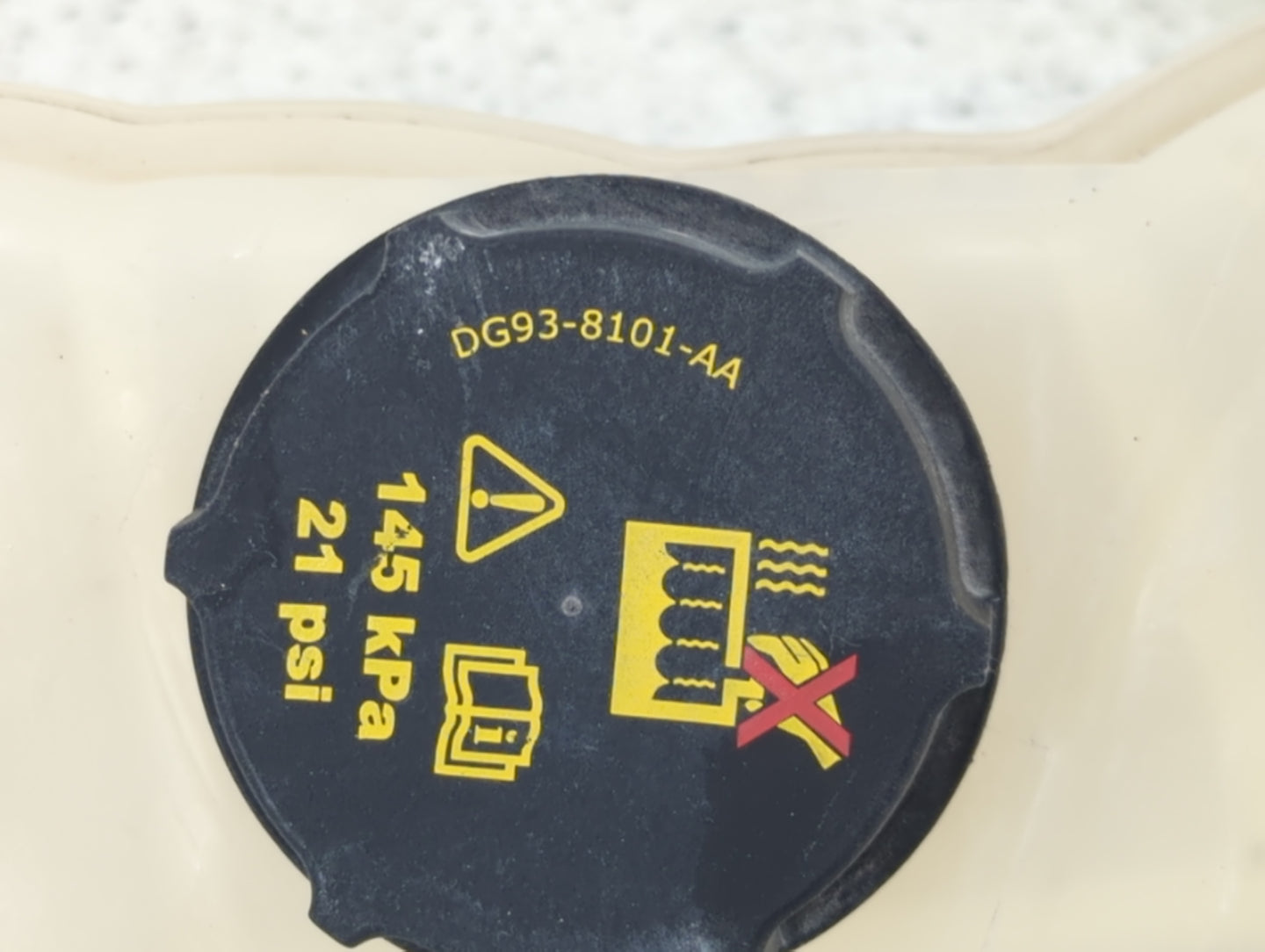 2017-2020 Ford Fusion Radiator Coolant Overflow Expansion Tank Bottle 1432601 - Oemusedautoparts1.com