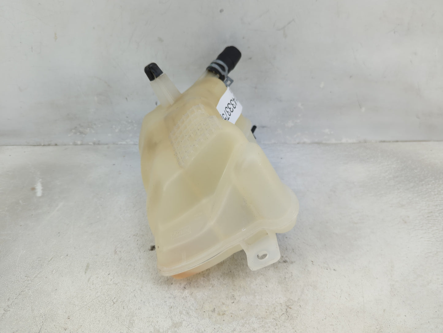 2017-2020 Ford Fusion Radiator Coolant Overflow Expansion Tank Bottle 1433375 - Oemusedautoparts1.com