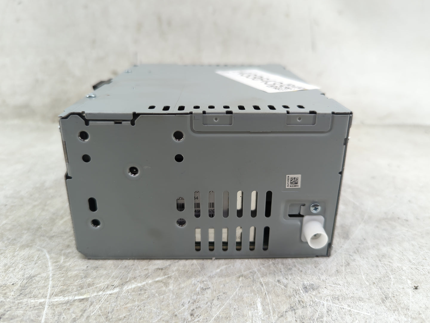 2017-2020 Ford Fusion Radio AM FM Cd Player Receiver Replacement P/N:HS7T-19C107-ZD Fits Fits 2017 2018 2019 2020 OEM Used A