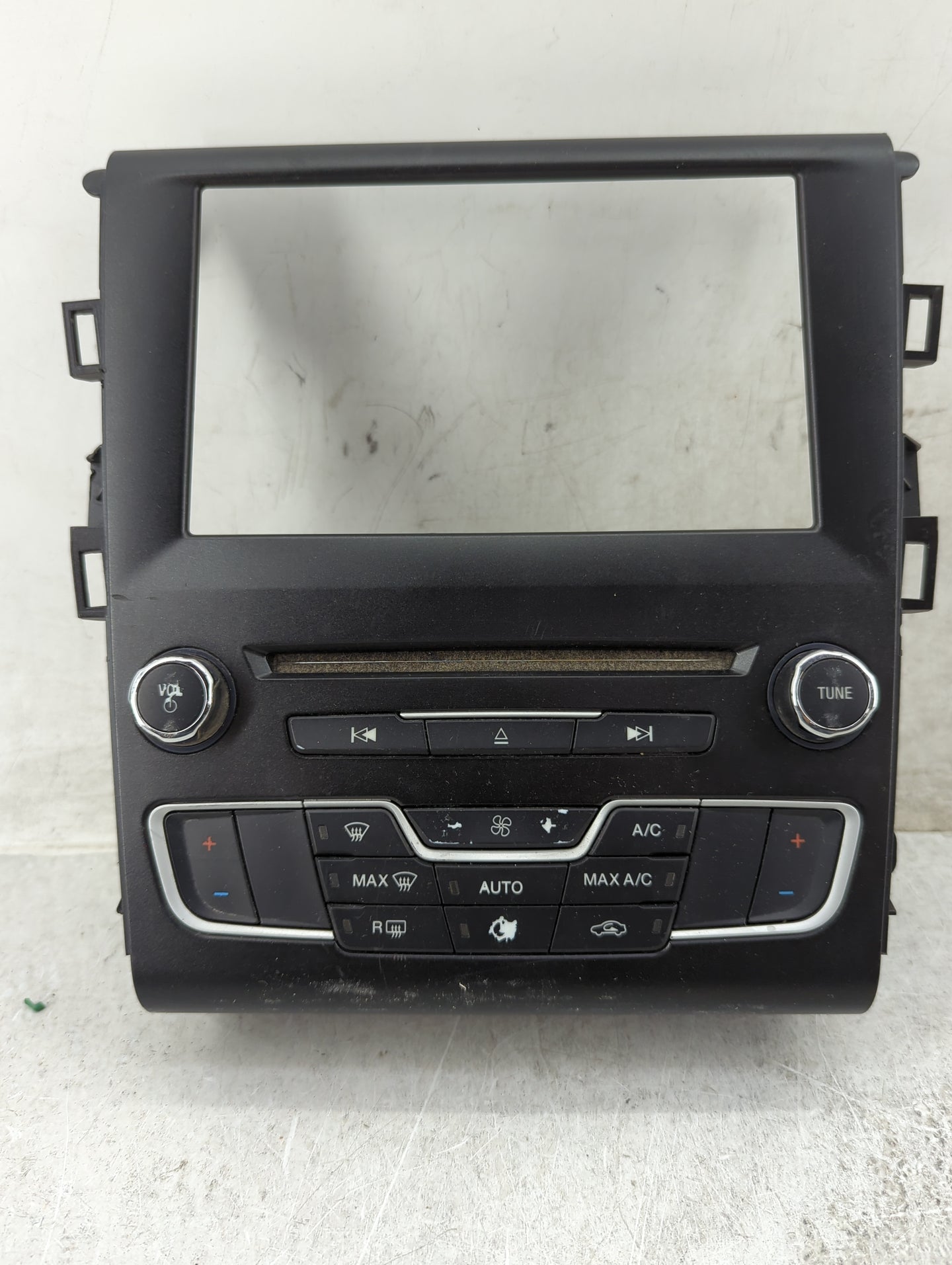 2017-2020 Ford Fusion Radio Control Panel - Oemusedautoparts1.com