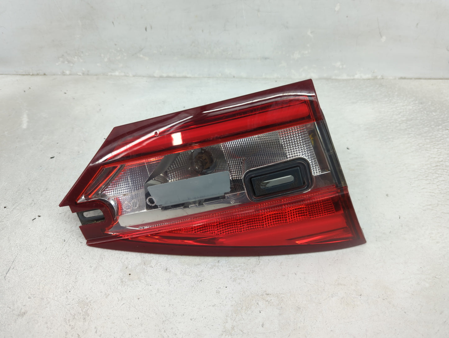2017-2018 Ford Fusion Tail Light Assembly Driver Left OEM P/N:HS73-13A603-AG Fits Fits 2017 2018 OEM Used Auto Parts - Oemus
