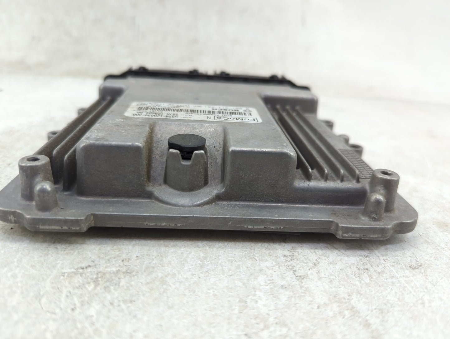 2017-2019 Ford Fusion PCM Engine Control Computer ECU ECM PCU OEM P/N:HS7A-12A650-ABB GS7A-12B684-AA Fits Fits 2017 2018 201