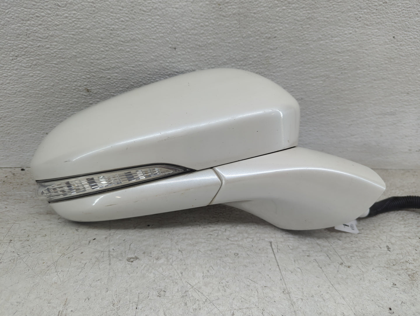 2018 Ford Fusion Passenger Side View Mirror - Right Door Mirror OEM Used - Oemusedautoparts1.com