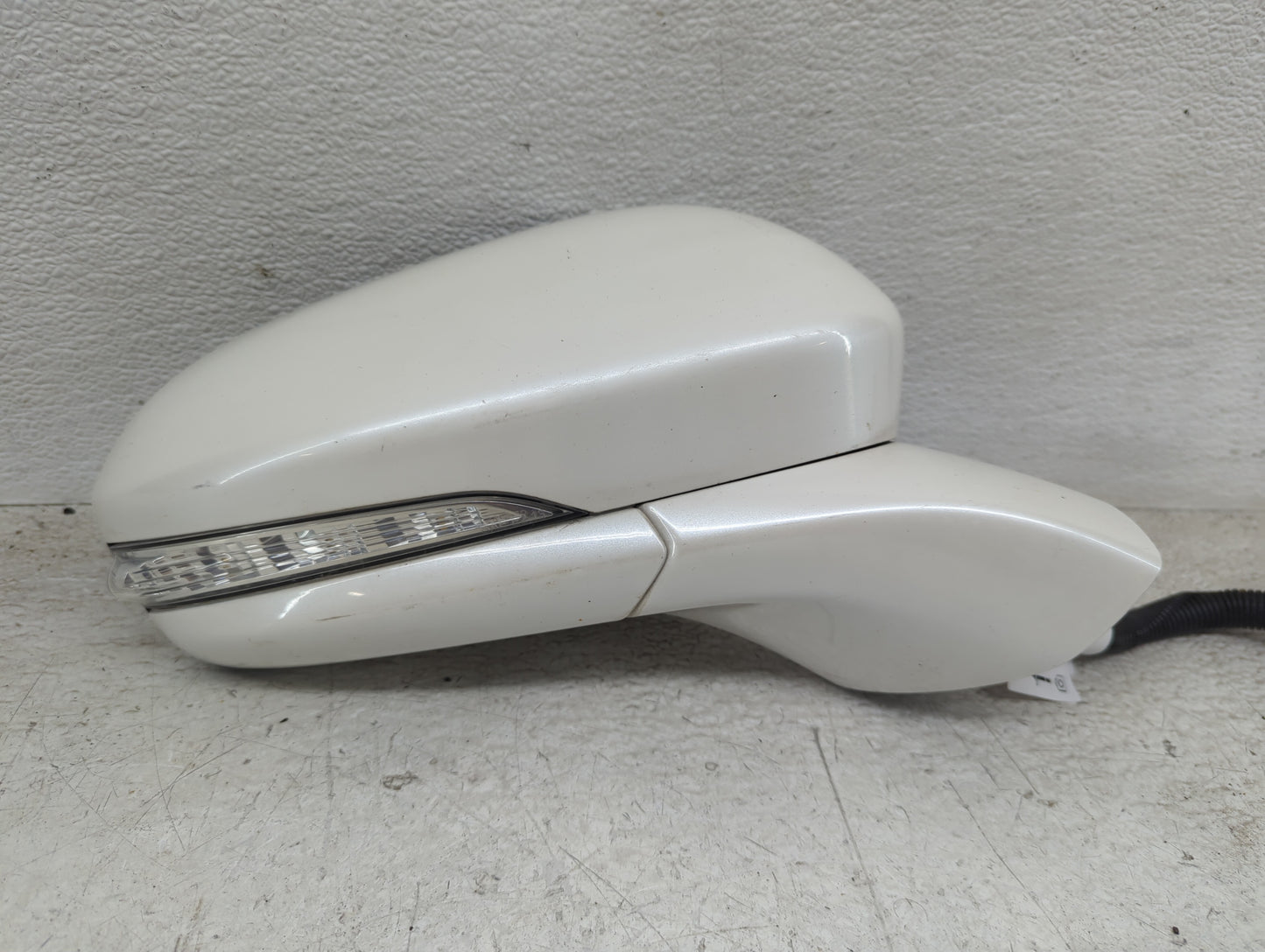 2018 Ford Fusion Passenger Side View Mirror - Right Door Mirror OEM Used - Oemusedautoparts1.com