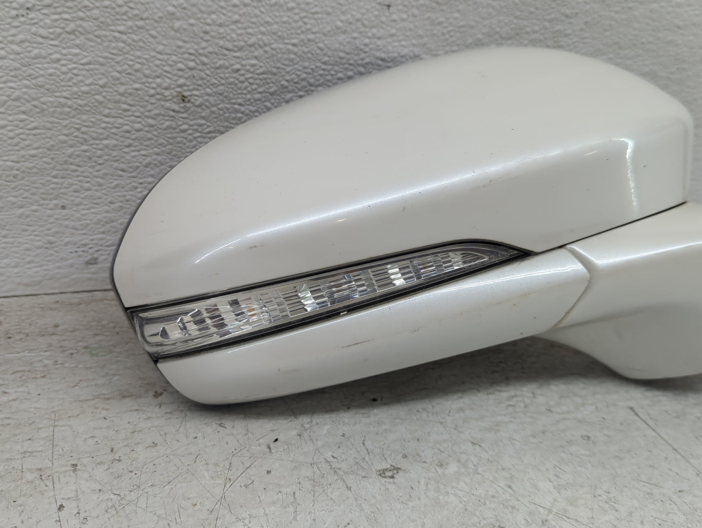 2018 Ford Fusion Passenger Side View Mirror - Right Door Mirror OEM Used - Oemusedautoparts1.com