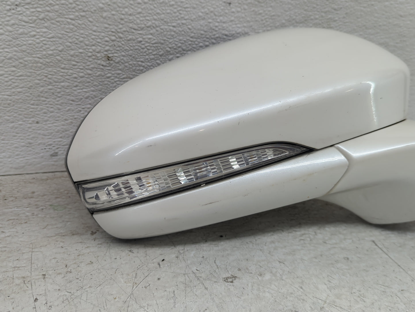 2018 Ford Fusion Passenger Side View Mirror - Right Door Mirror OEM Used - Oemusedautoparts1.com