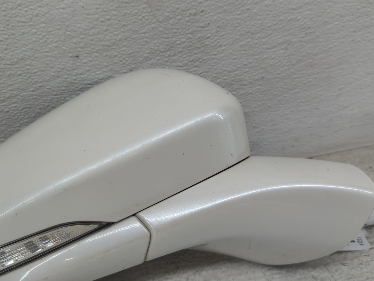 2018 Ford Fusion Passenger Side View Mirror - Right Door Mirror OEM Used - Oemusedautoparts1.com