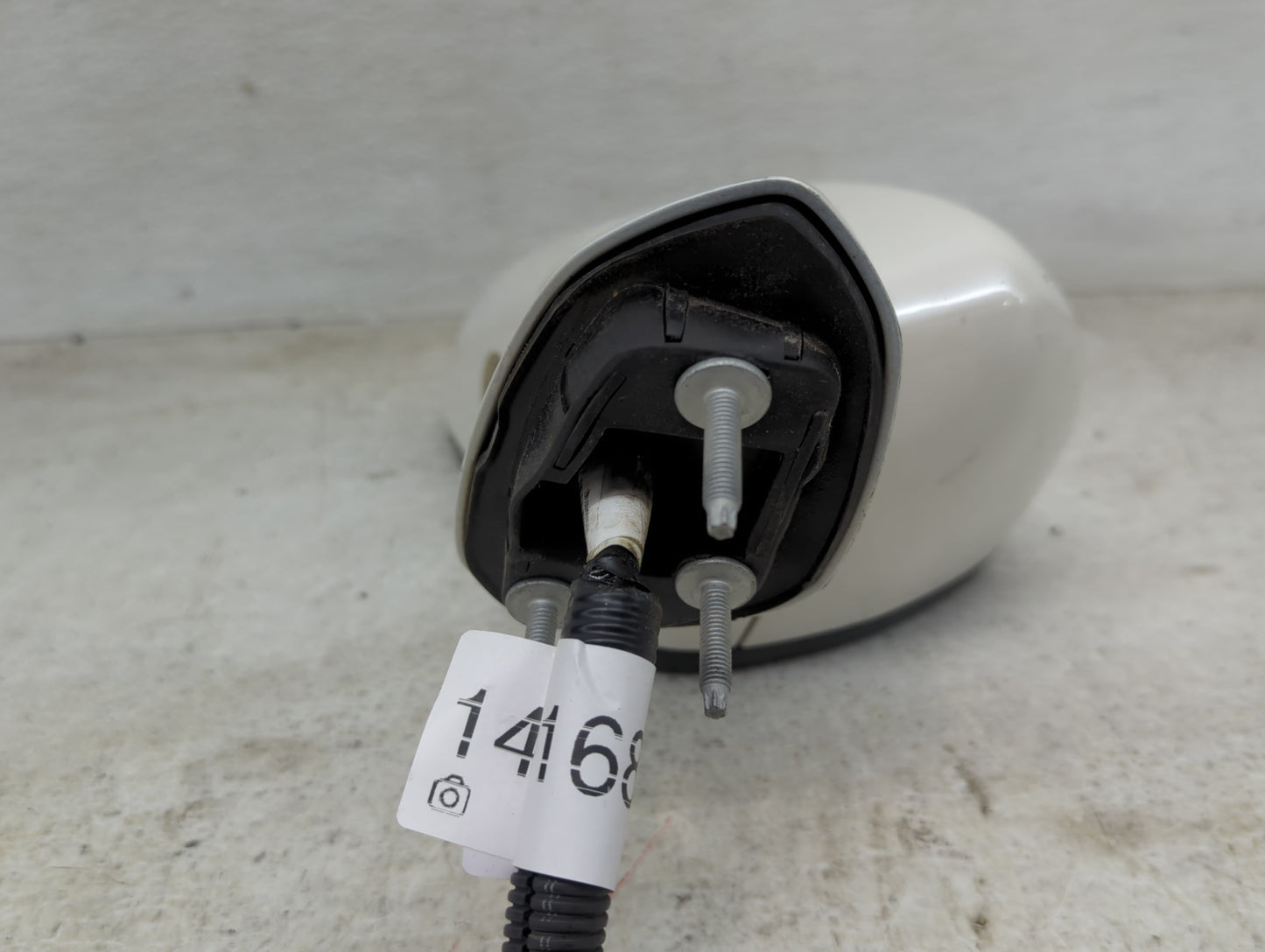 2018 Ford Fusion Passenger Side View Mirror - Right Door Mirror OEM Used - Oemusedautoparts1.com