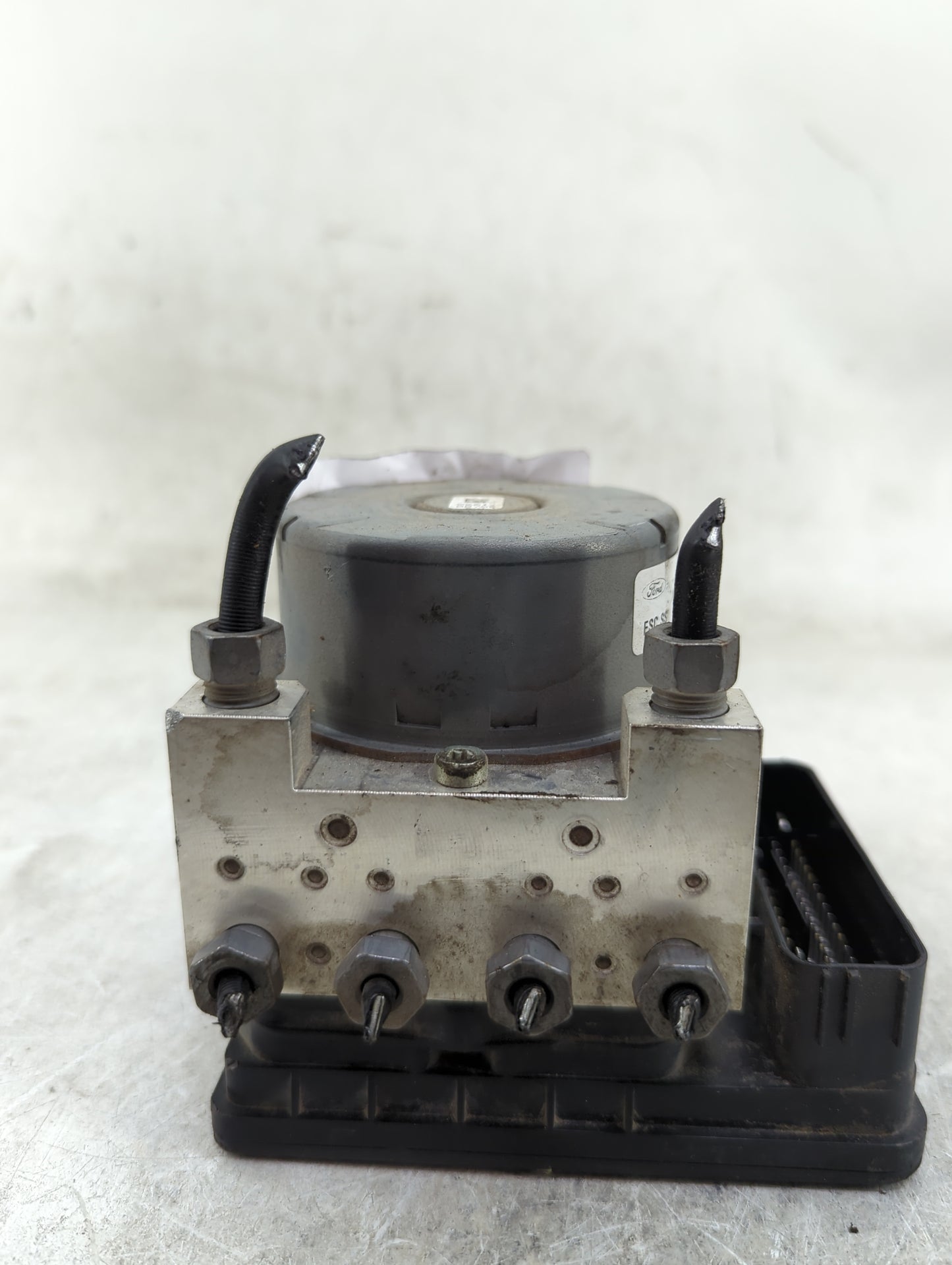 2017-2018 Ford Fusion ABS Pump Control Module Replacement P/N:HG9C-2B373-BH Fits Fits 2017 2018 OEM Used Auto Parts - Oemuse