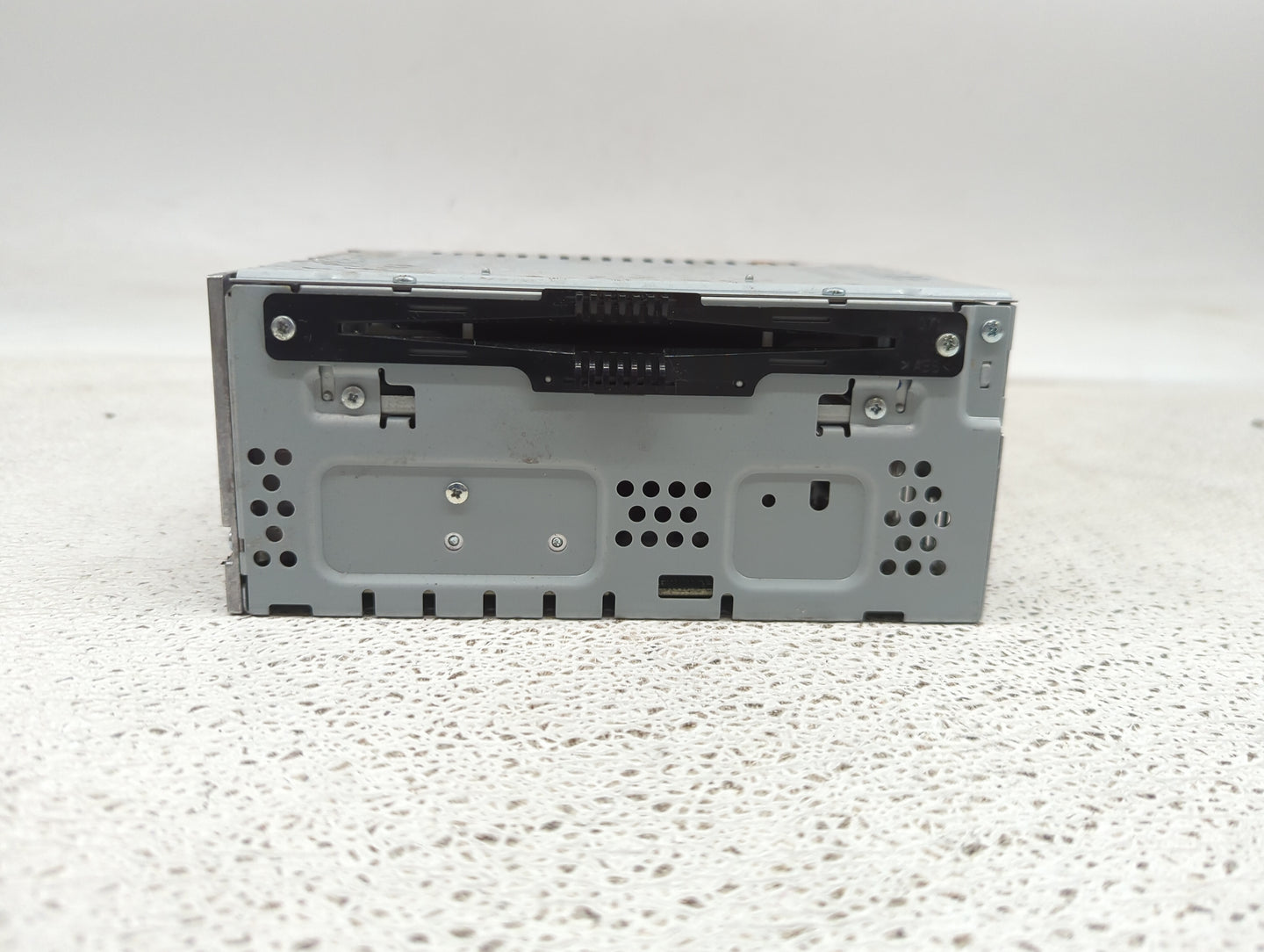 2017-2020 Ford Fusion Radio AM FM Cd Player Receiver Replacement P/N:FS7T-19C107-YD Fits Fits 2017 2018 2019 2020 OEM Used A