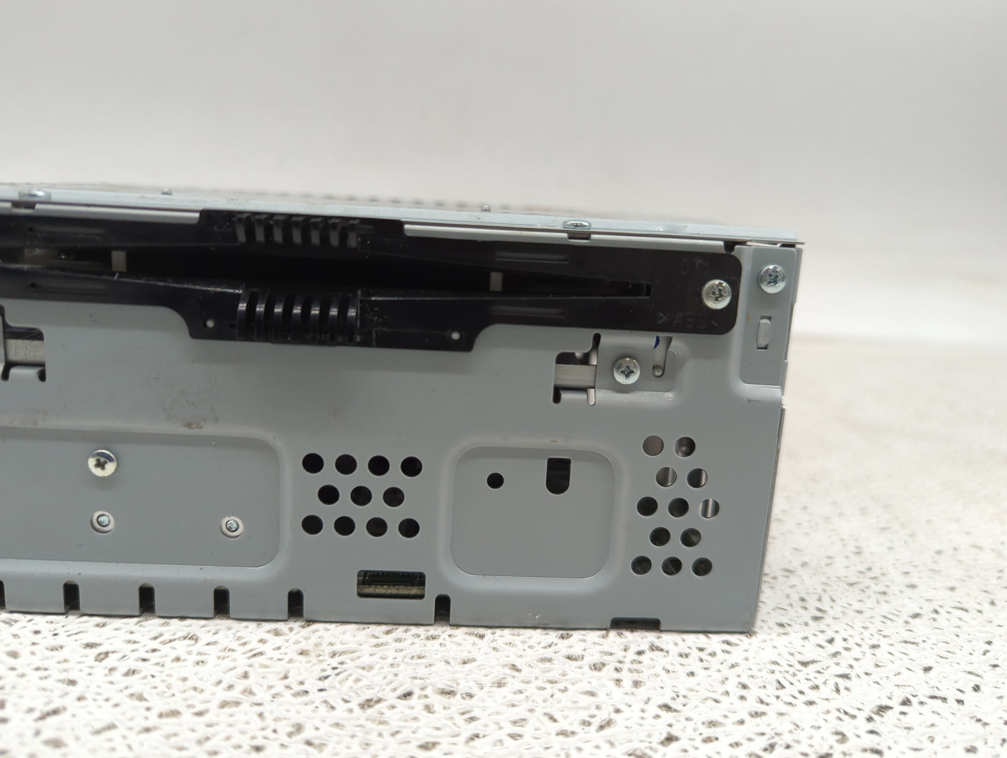 2017-2020 Ford Fusion Radio AM FM Cd Player Receiver Replacement P/N:FS7T-19C107-YD Fits Fits 2017 2018 2019 2020 OEM Used A