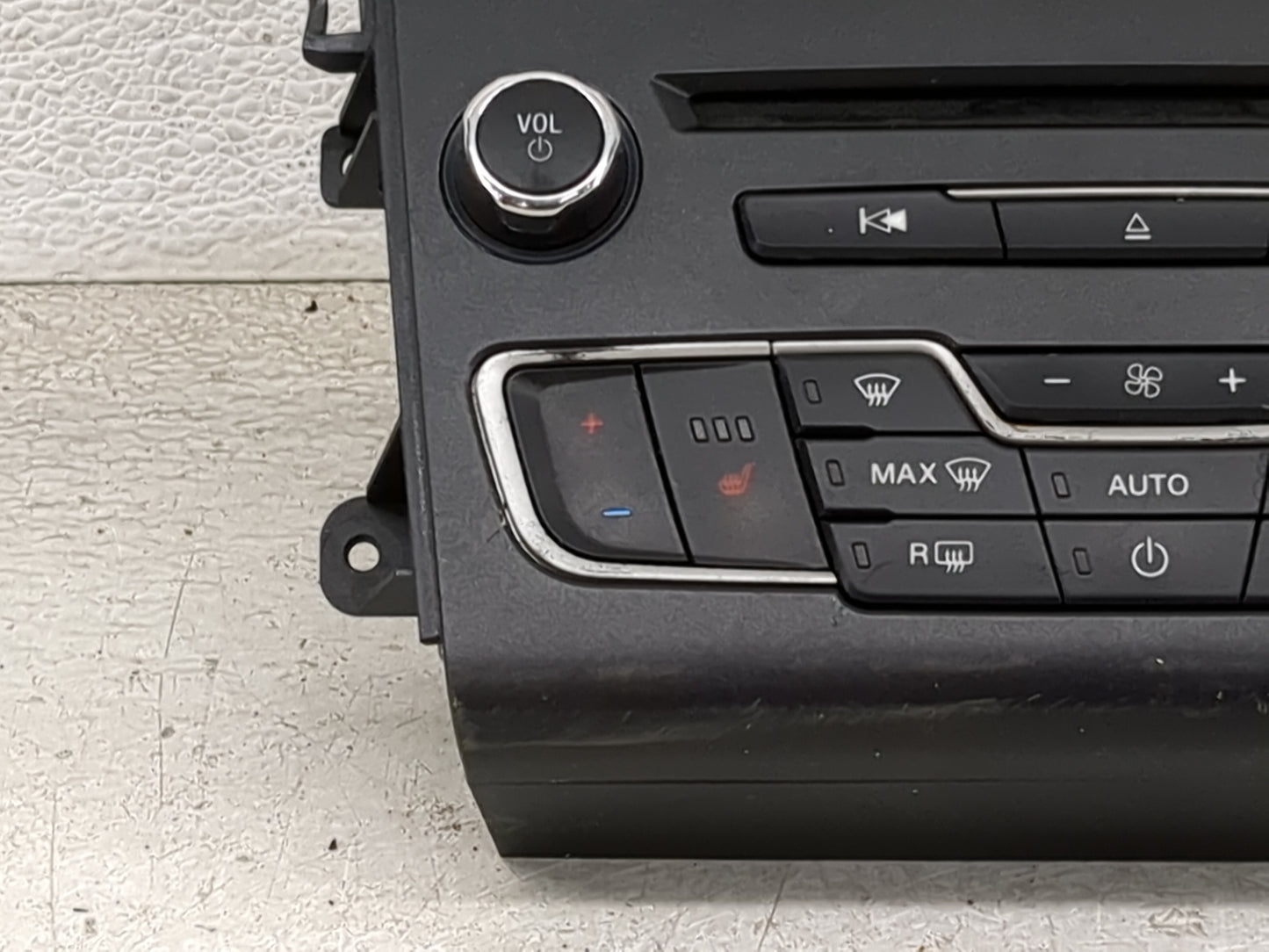 2017-2020 Ford Fusion Radio Control Panel 1467646 - Oemusedautoparts1.com