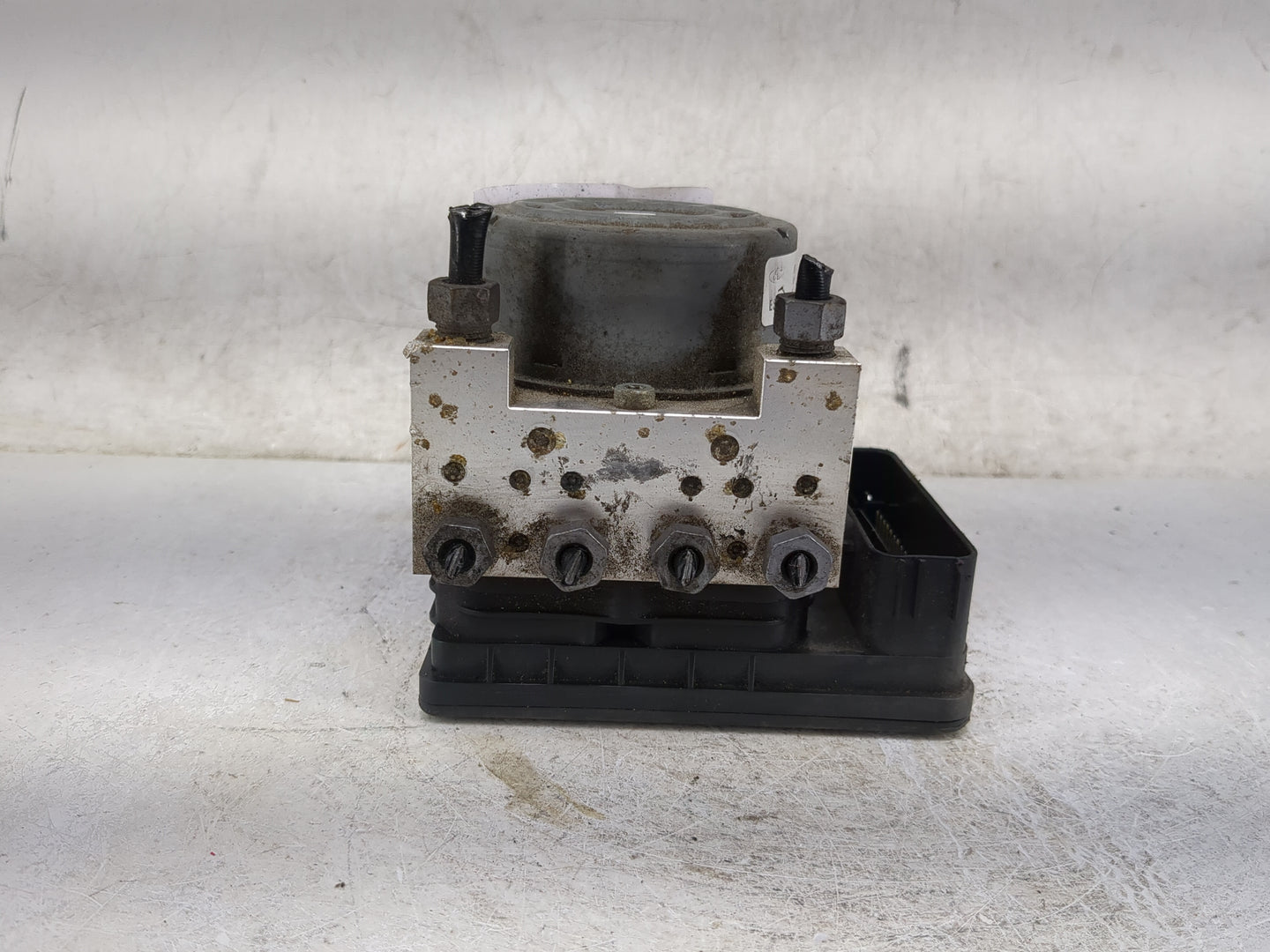 2017-2018 Ford Fusion ABS Pump Control Module Replacement P/N:HG9C-2B373-BH 25.0220-0744.4 Fits Fits 2017 2018 OEM Used Auto