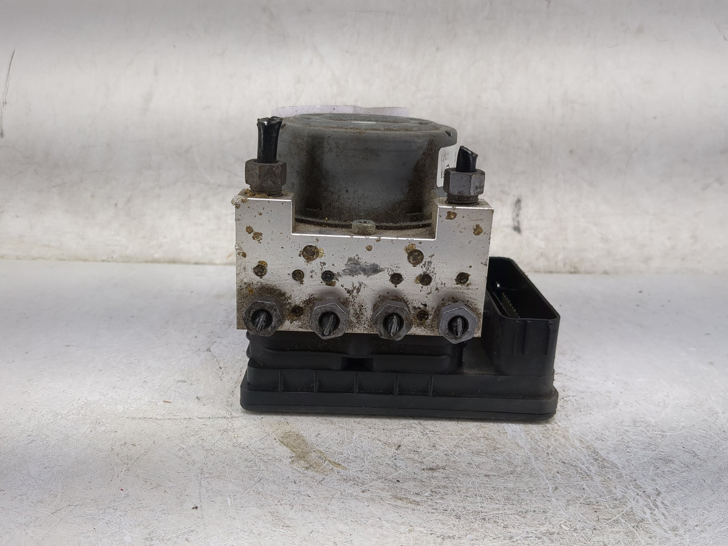 2017-2018 Ford Fusion ABS Pump Control Module Replacement P/N:HG9C-2B373-BH 25.0220-0744.4 Fits Fits 2017 2018 OEM Used Auto