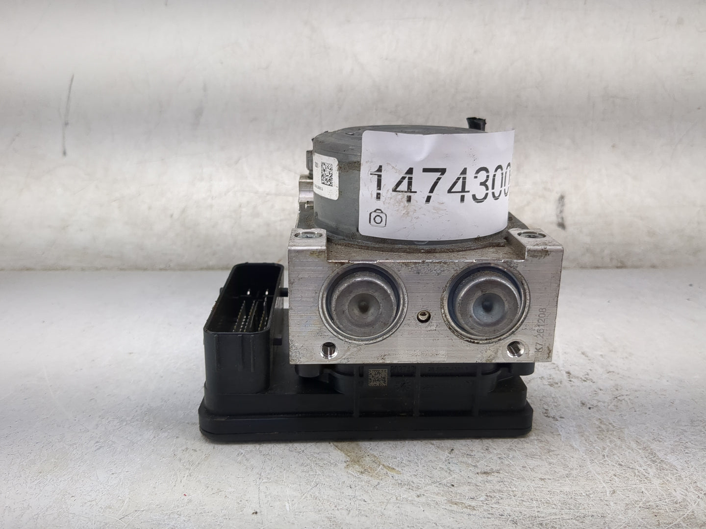2017-2018 Ford Fusion ABS Pump Control Module Replacement P/N:HG9C-2B373-BH 25.0220-0744.4 Fits Fits 2017 2018 OEM Used Auto