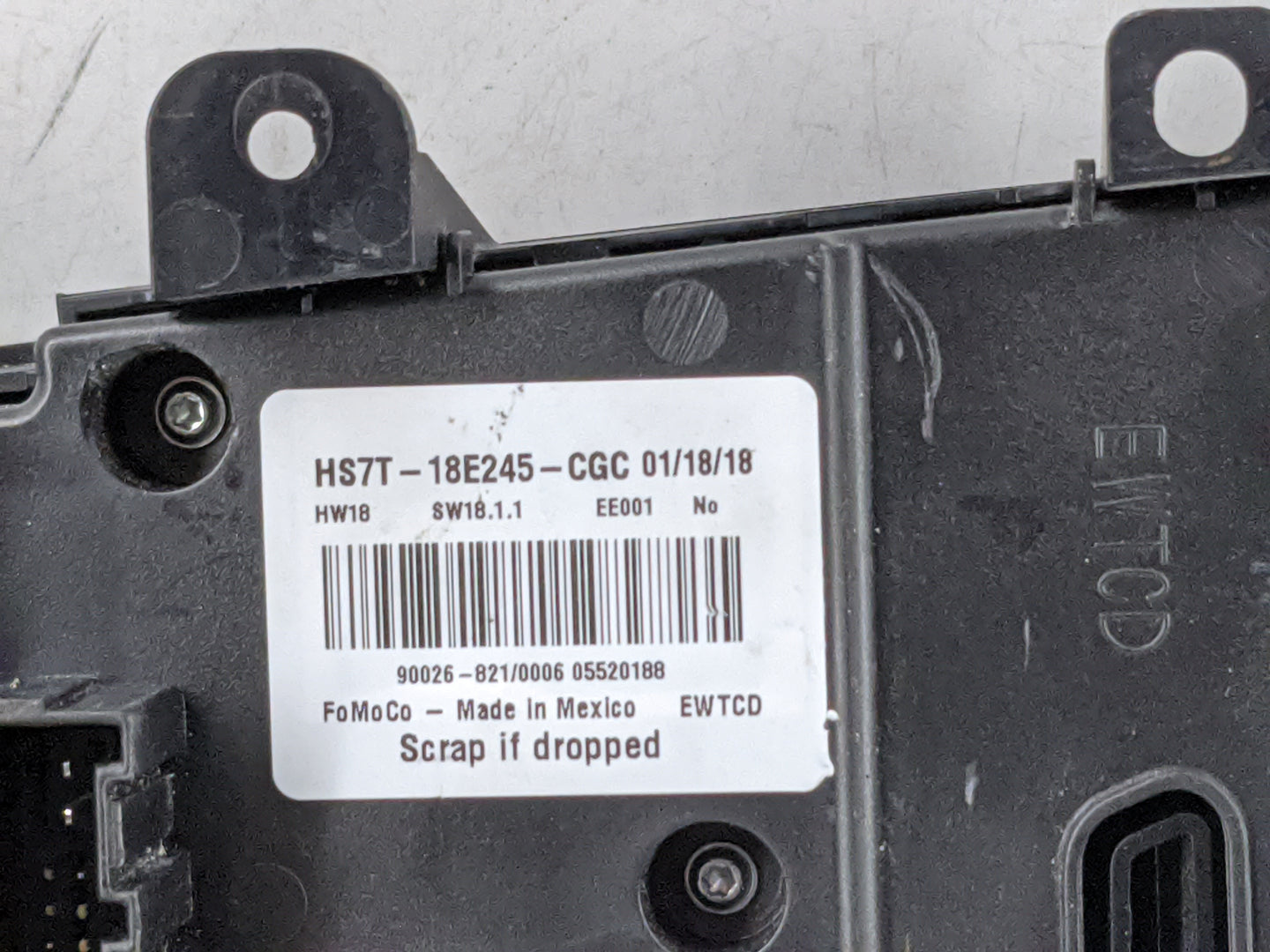 2017-2020 Ford Fusion Radio Control Panel 1475639 - Oemusedautoparts1.com
