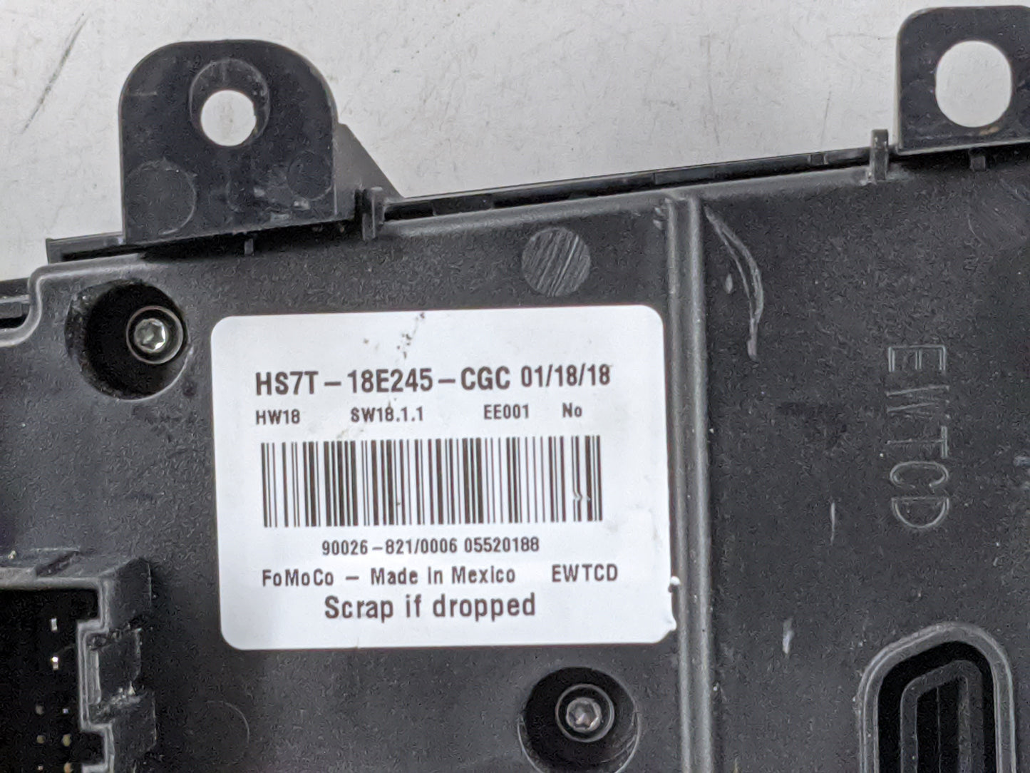 2017-2020 Ford Fusion Radio Control Panel 1475639 - Oemusedautoparts1.com