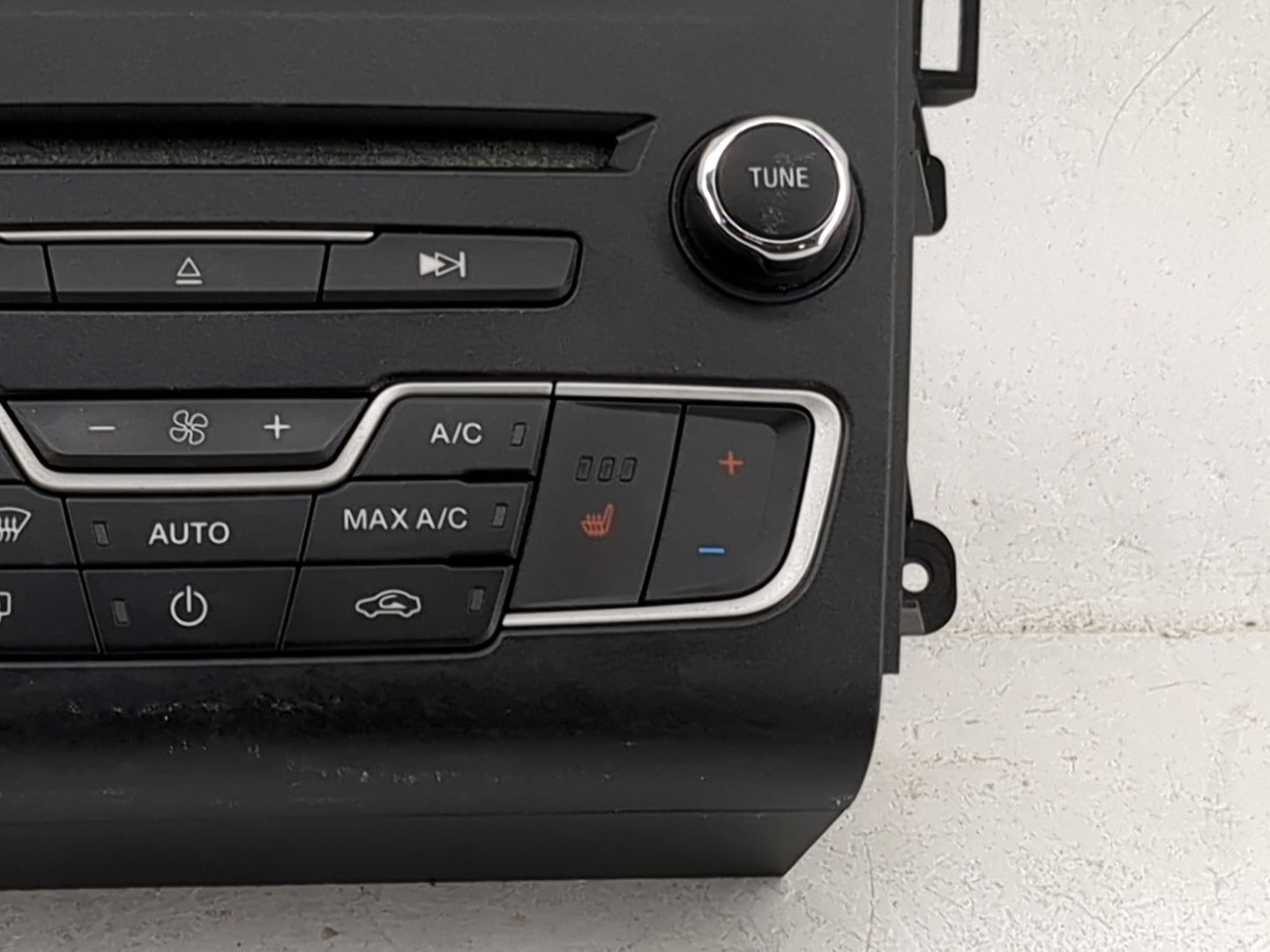 2017-2020 Ford Fusion Radio Control Panel 1481629 - Oemusedautoparts1.com