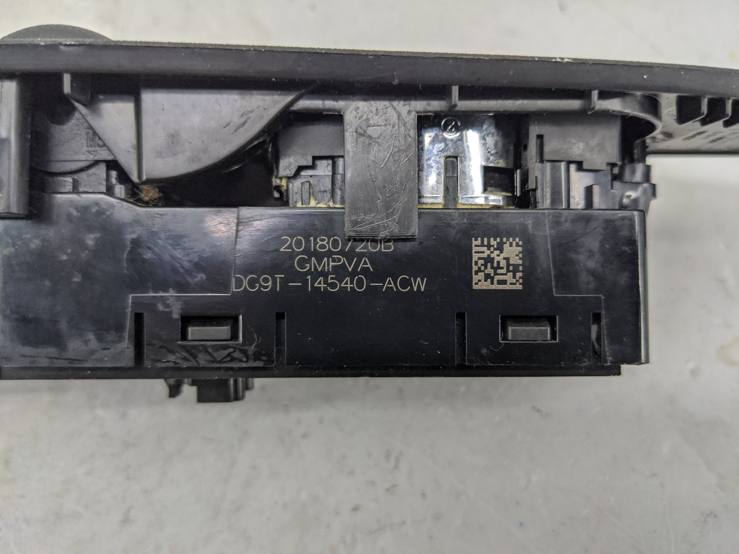 2013-2020 Ford Fusion Master Power Window Switch Replacement Driver Side Left P/N:DG9T-14540-ACW Fits OEM Used Auto Parts - 