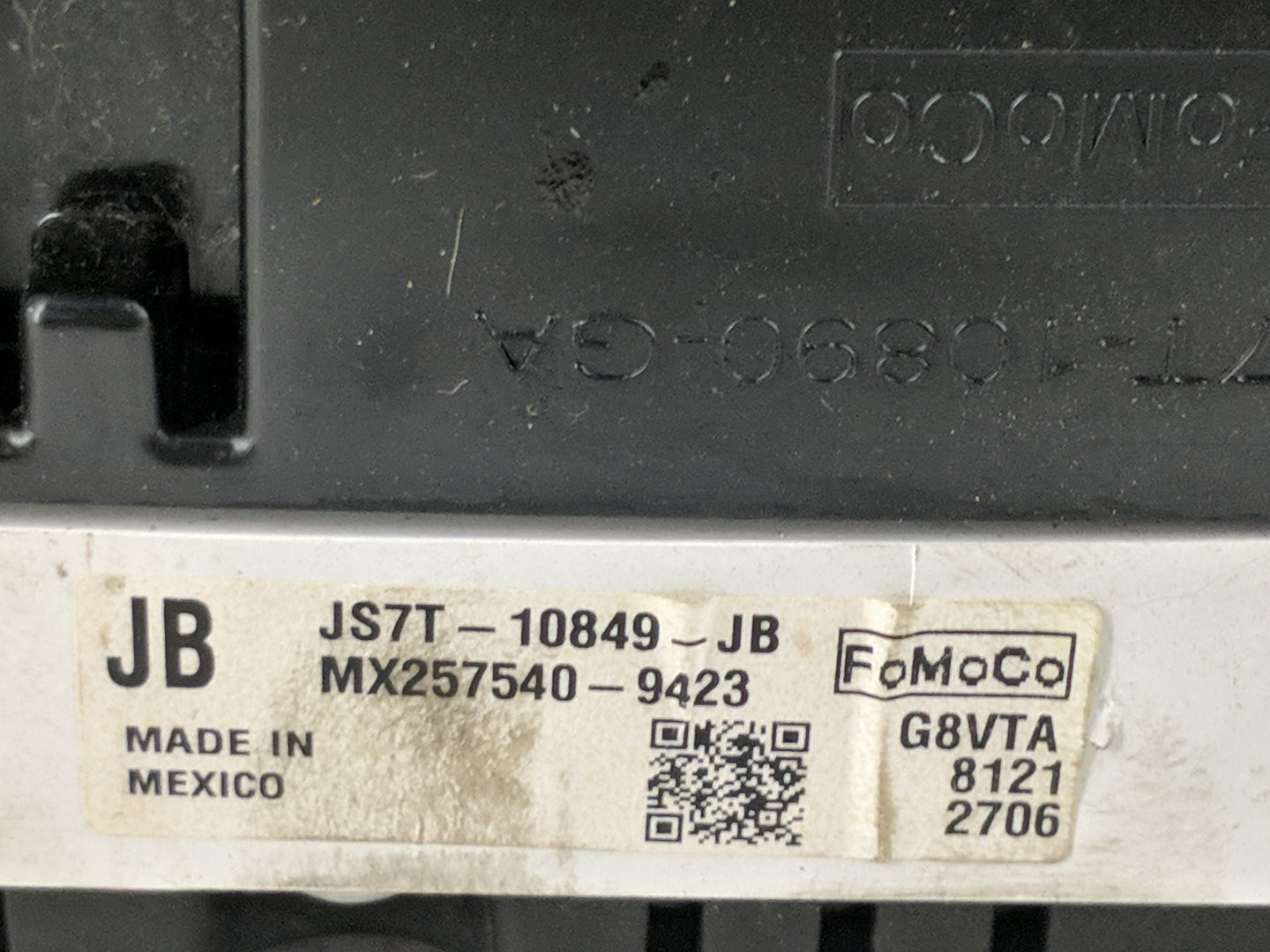 2018 Ford Fusion Instrument Cluster Speedometer Gauges P/N:JS7T-10849-JB JS7T-10890-GA Miles: Fits OEM Used Auto Parts - Oem