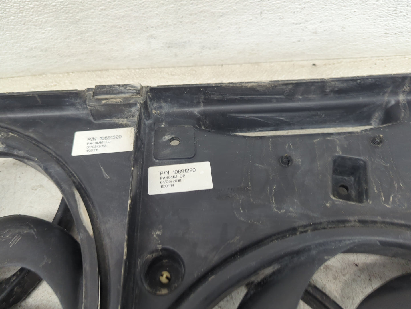 2016-2020 Ford Fusion Electric Radiator Cooling Fan Motor Assembly P/N:HG9T-8C290-BC 10891320 Fits Fits 2016 2017 2018 2019 