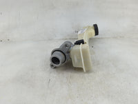 2017-2020 Ford Fusion Brake Master Cylinder 1489162 - Oemusedautoparts1.com