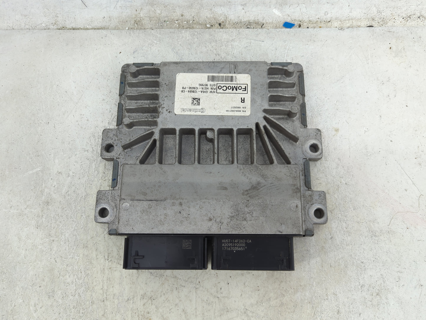 2017-2020 Ford Fusion PCM Engine Control Computer ECU ECM PCU OEM P/N:GV6A-12B684-CB HS7A-12A650-PB Fits OEM Used Auto Parts
