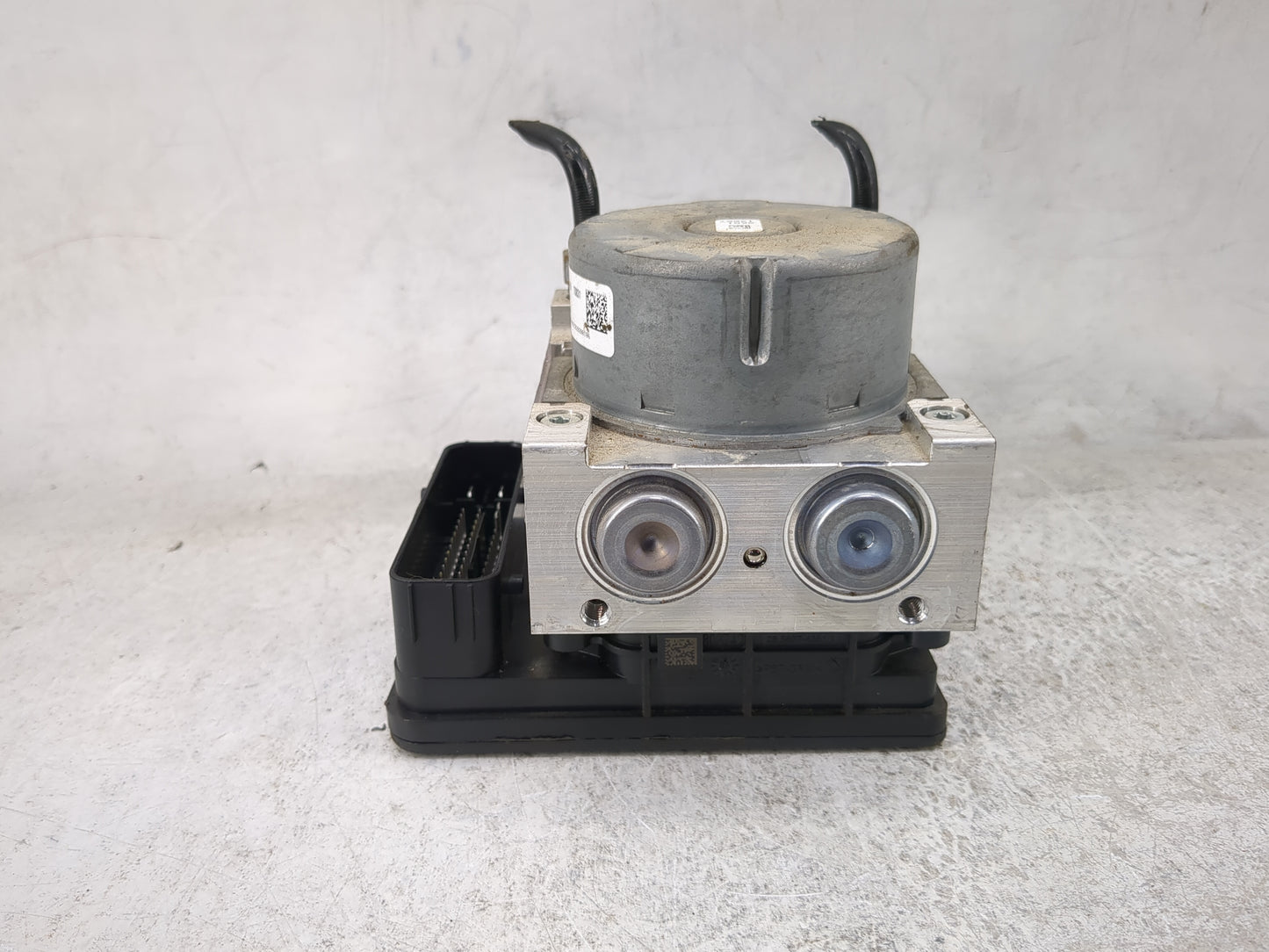 2017-2018 Ford Fusion ABS Pump Control Module Replacement P/N:HG9C-2B373-BH Fits Fits 2017 2018 OEM Used Auto Parts - Oemuse