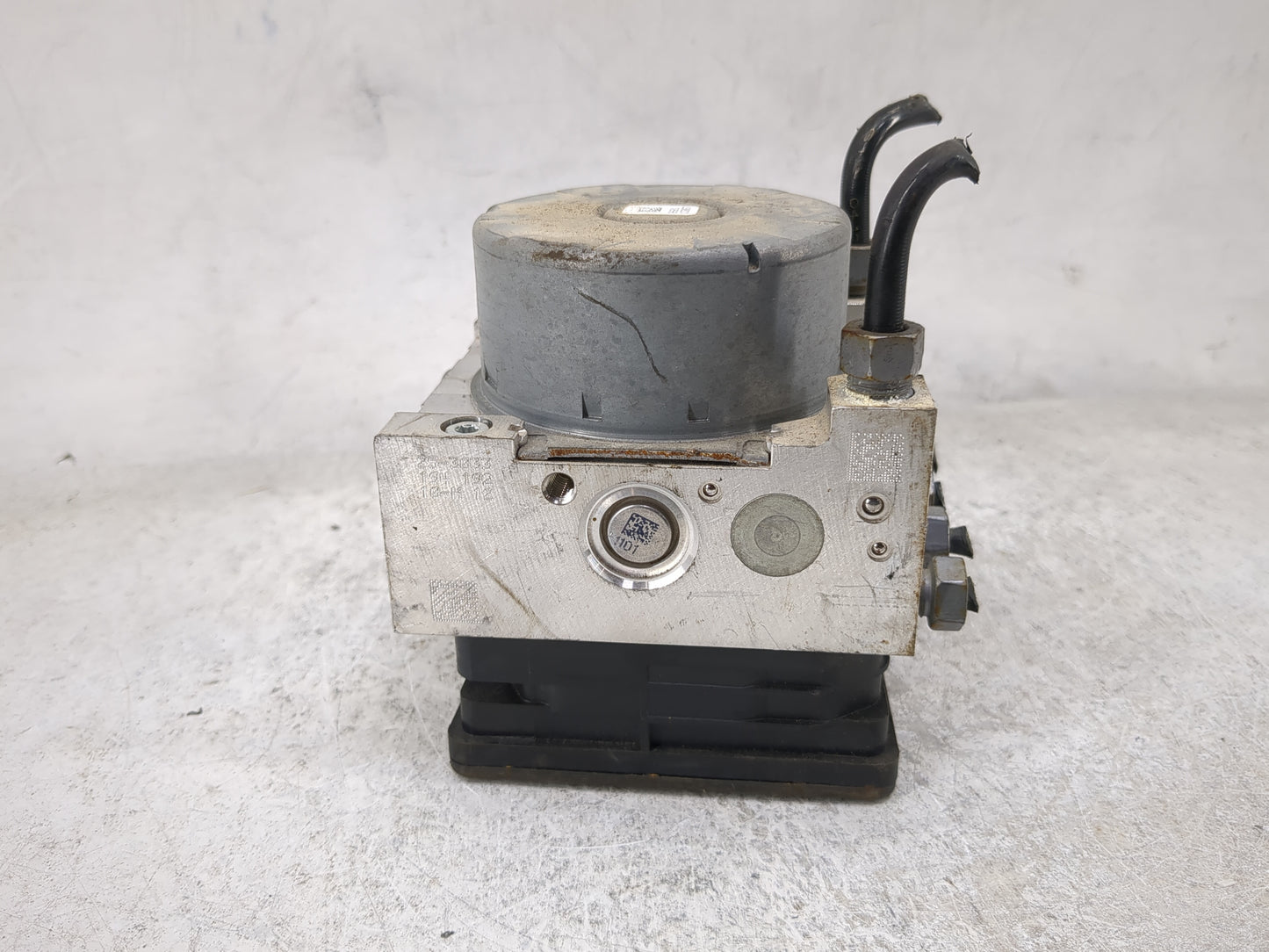 2017-2018 Ford Fusion ABS Pump Control Module Replacement P/N:HG9C-2B373-BH Fits Fits 2017 2018 OEM Used Auto Parts - Oemuse