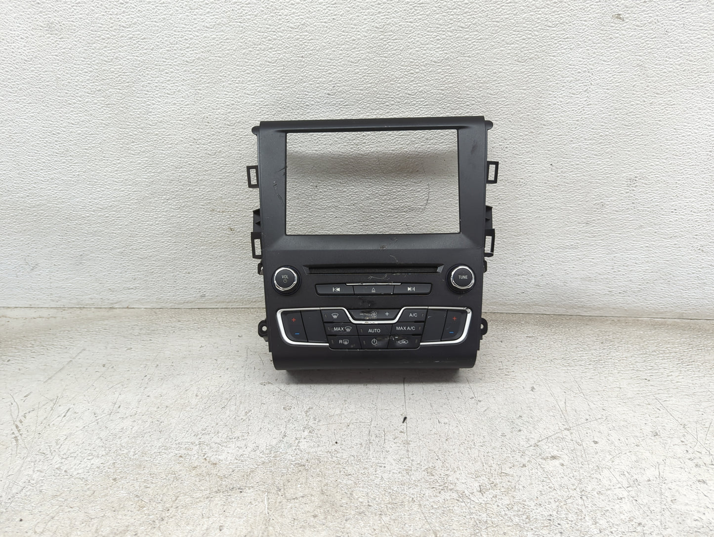 2017-2020 Ford Fusion Radio Control Panel 1492779 - Oemusedautoparts1.com