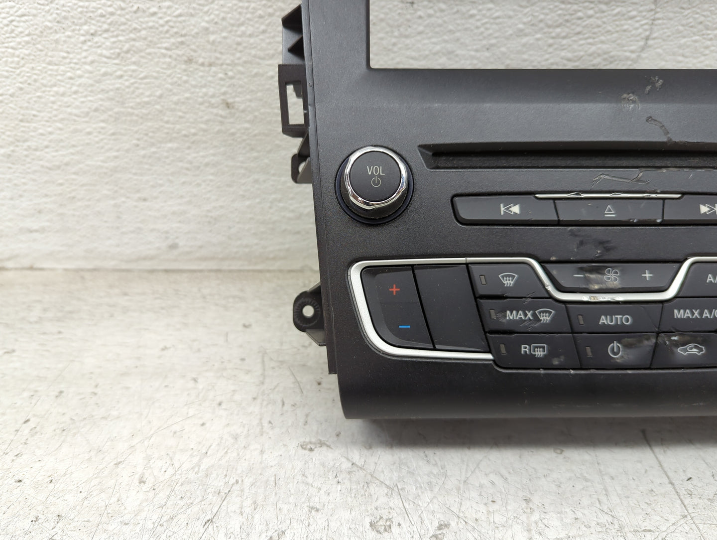 2017-2020 Ford Fusion Radio Control Panel 1492779 - Oemusedautoparts1.com