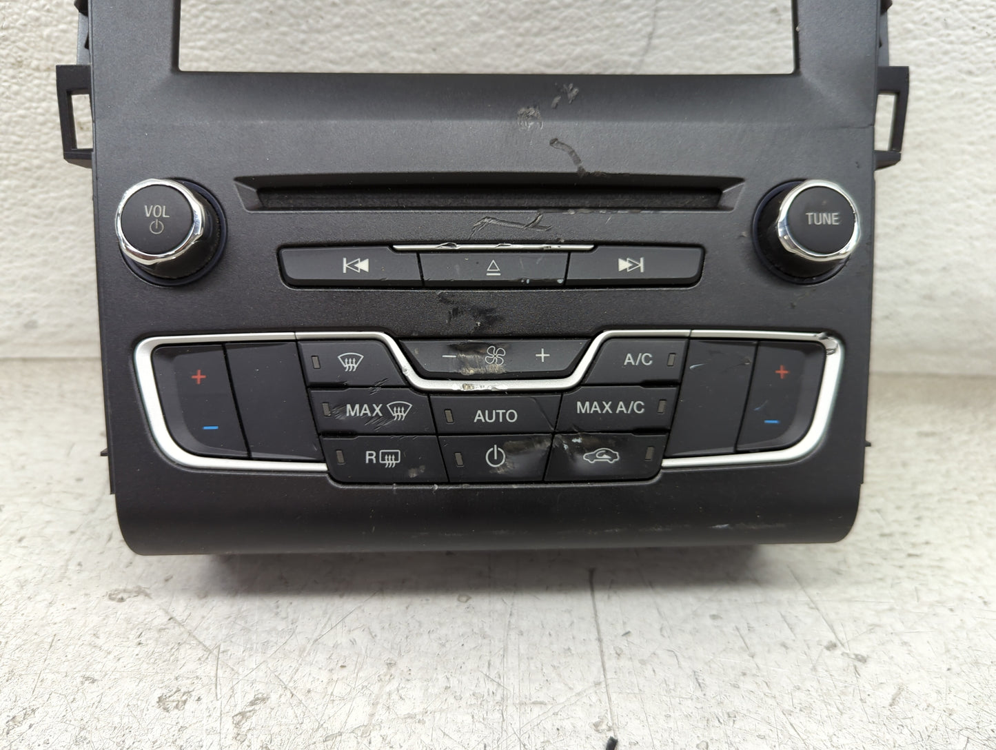 2017-2020 Ford Fusion Radio Control Panel 1492779 - Oemusedautoparts1.com