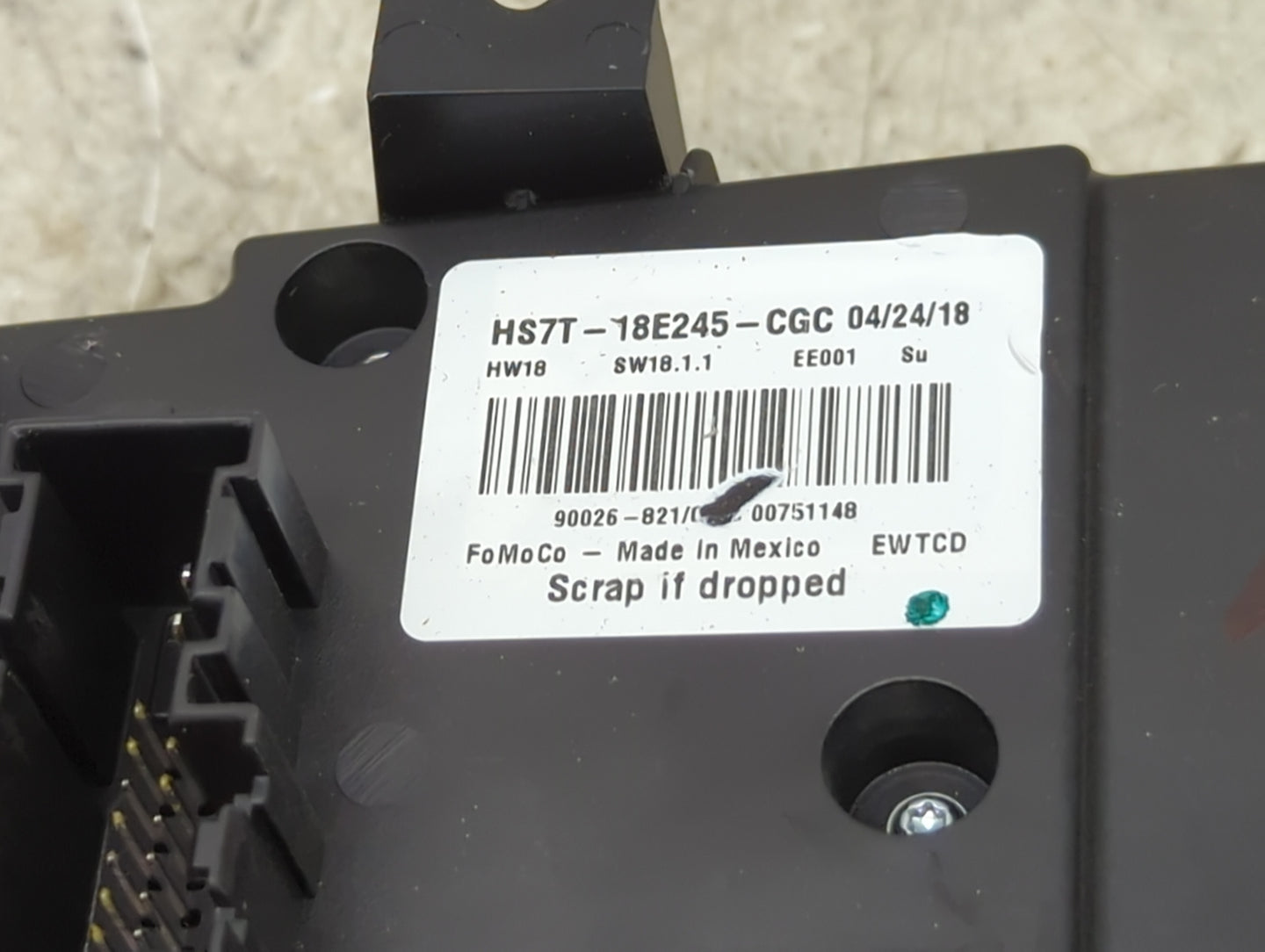 2017-2020 Ford Fusion Radio Control Panel 1492779 - Oemusedautoparts1.com
