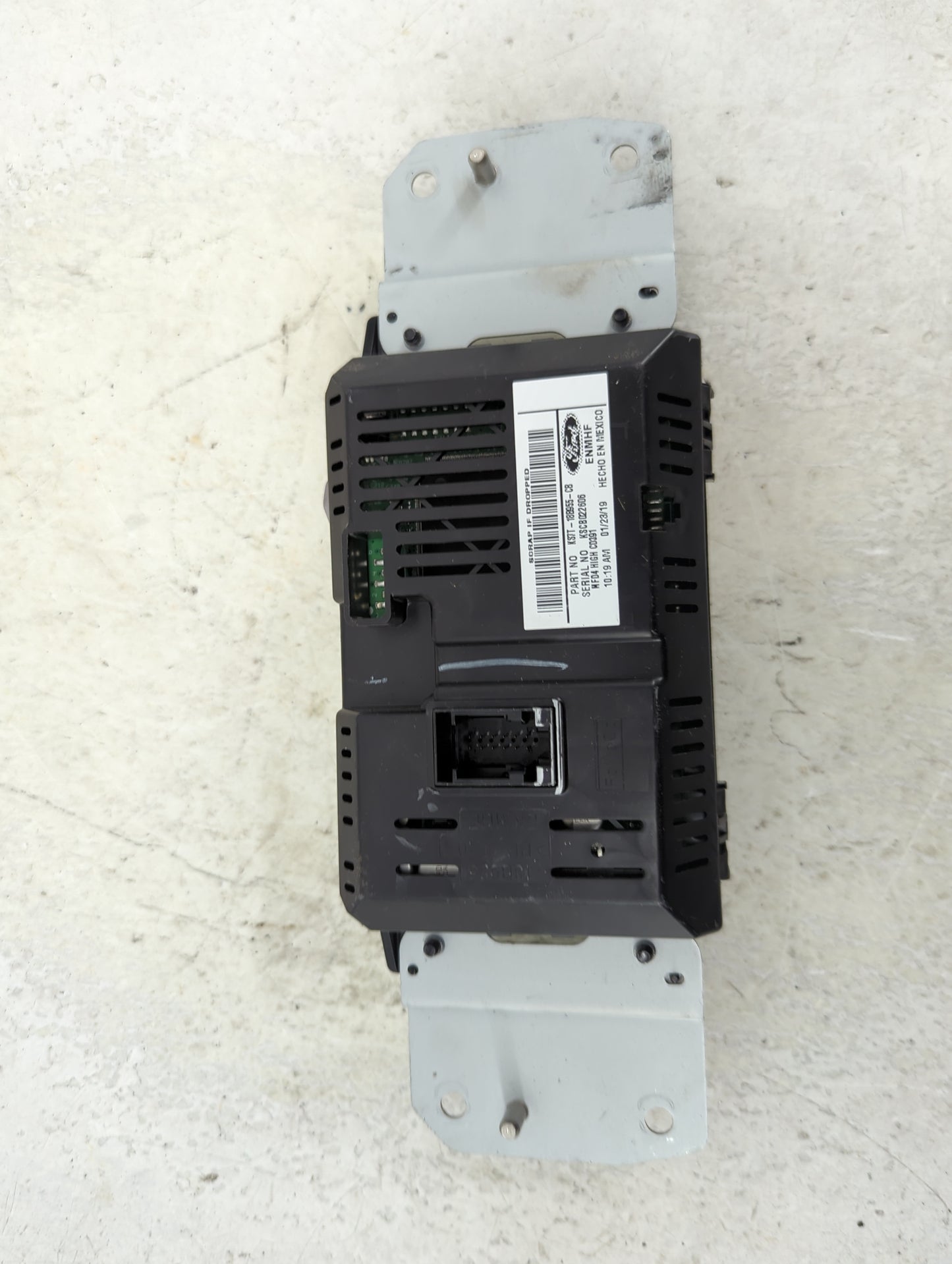 2017-2020 Ford Fusion Information Display Screen 1494716 - Oemusedautoparts1.com