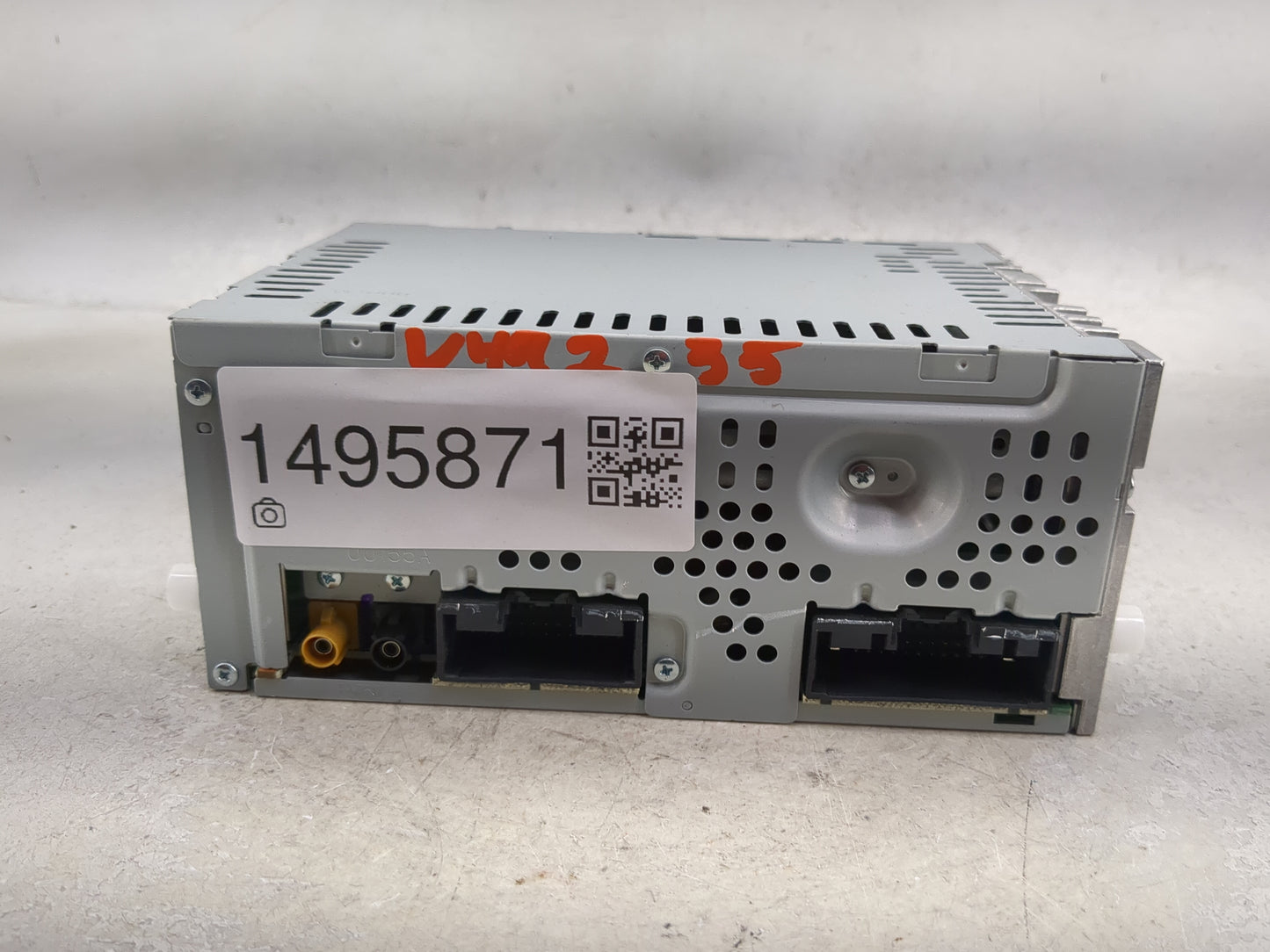 2018 Ford Fusion Radio AM FM Cd Player Receiver Replacement P/N:CQ-CJ15N04MC Fits OEM Used Auto Parts - Oemusedautoparts1.co