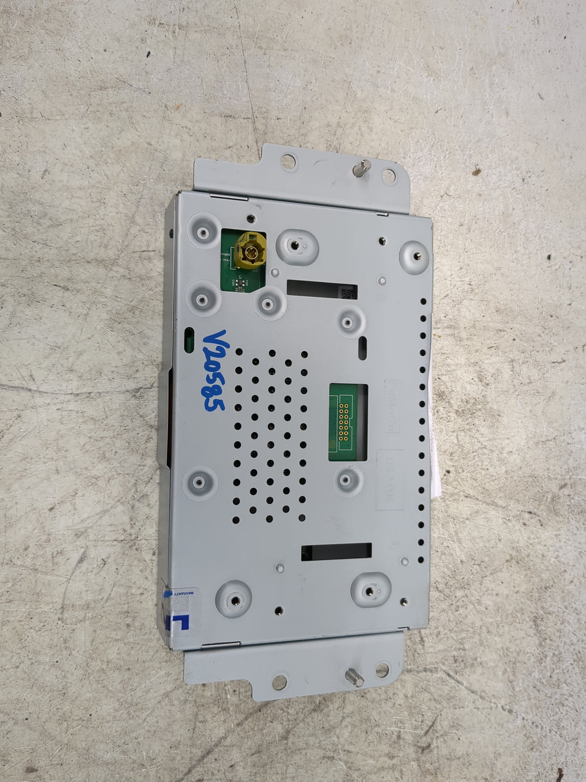 2017-2020 Ford Fusion Information Radio Display Screen 1516921 - Oemusedautoparts1.com