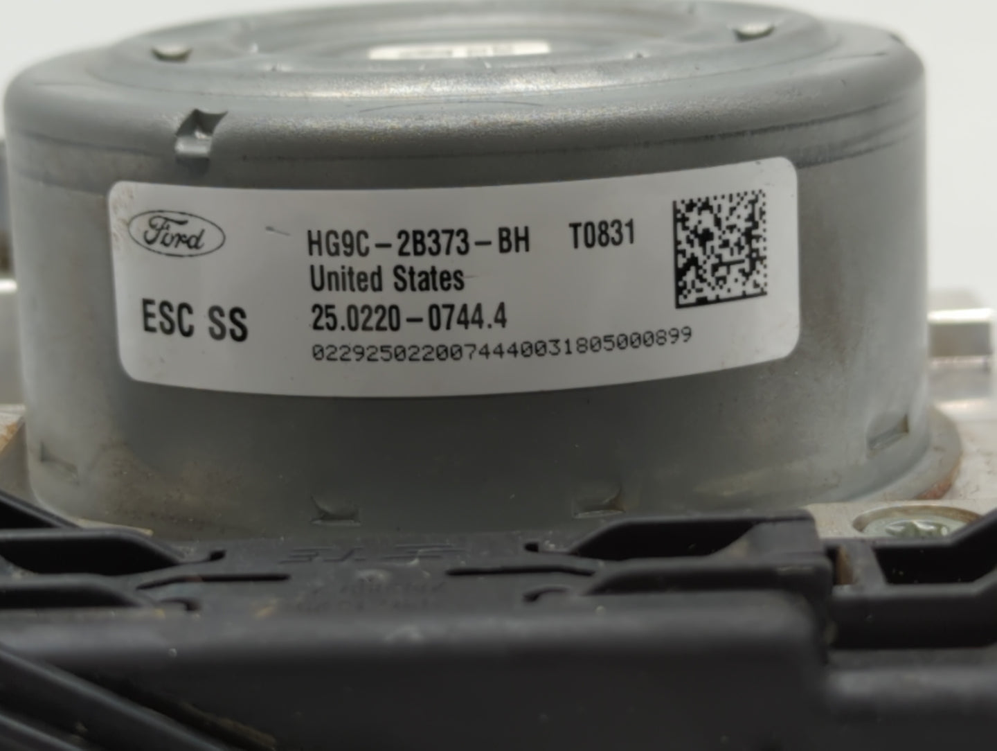 2017-2018 Ford Fusion ABS Pump Control Module Replacement P/N:HG9C-2B373-BG HG9C-2C219-LG, HG9C-2B373-BH Fits Fits 2017 2018